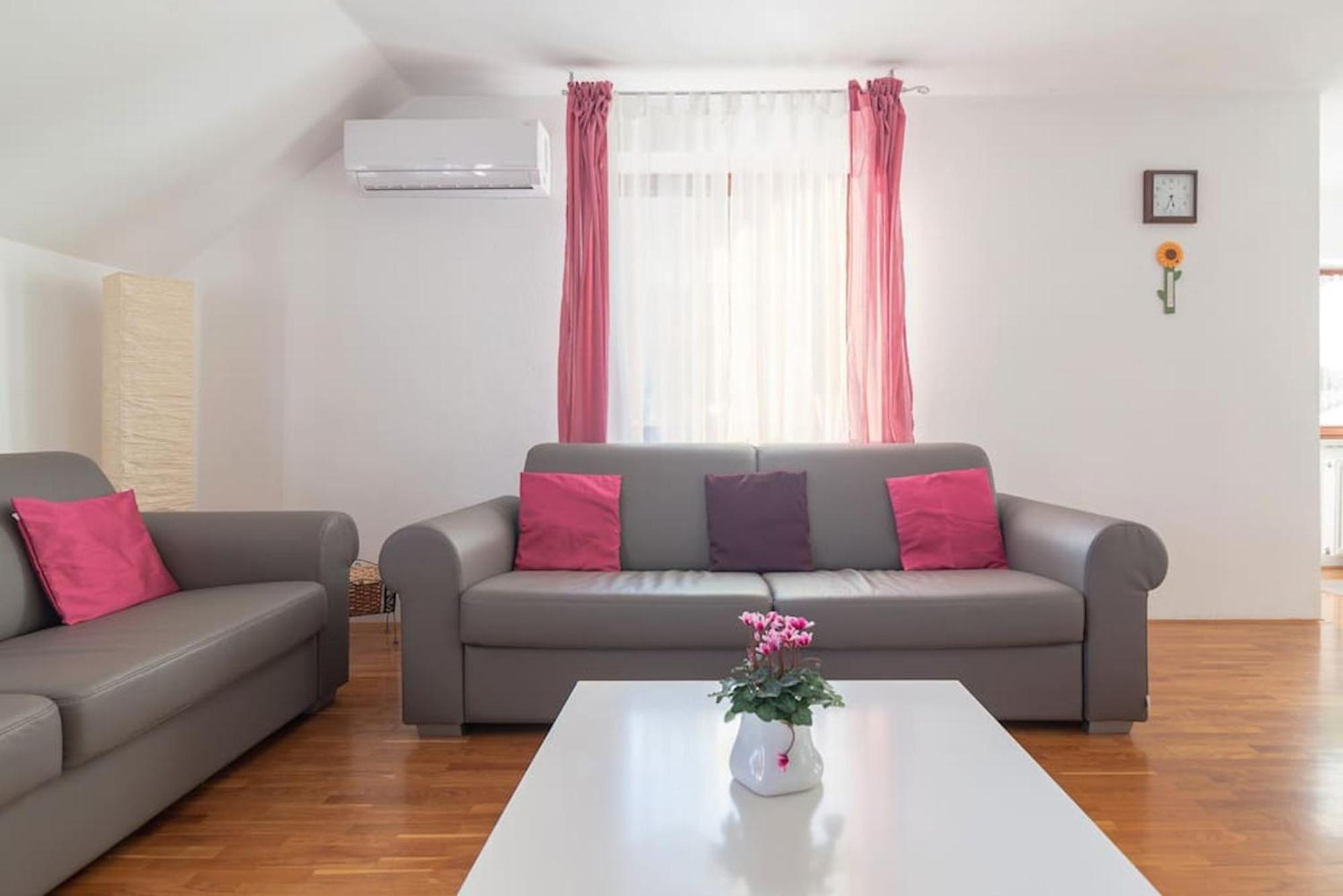 Superior Two-Bedroom Apartment with Balcony - Photo 14