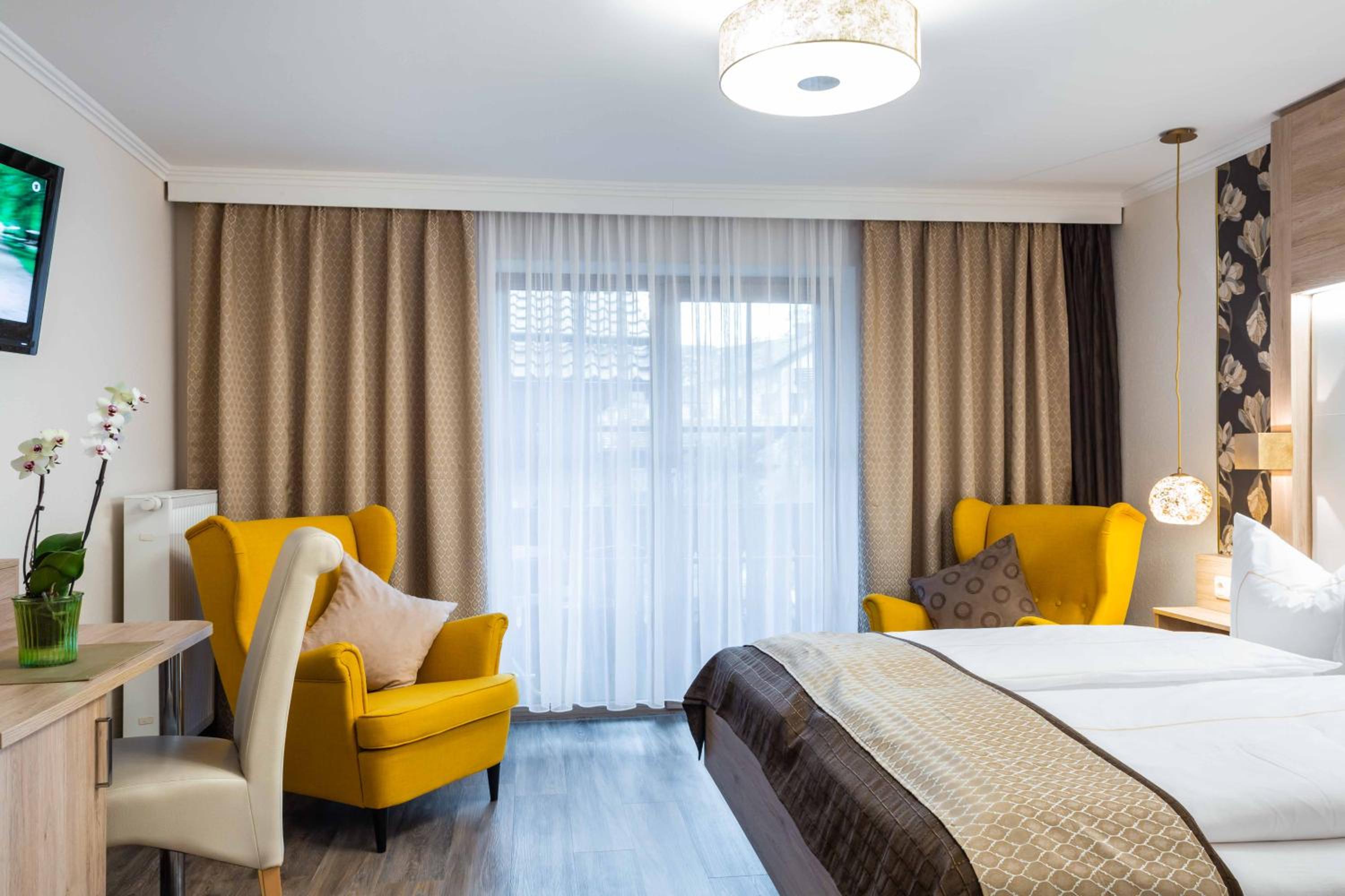 Double Room with Balcony photo 2