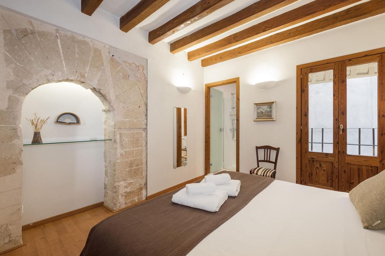Apartamento de una habitación con terraza