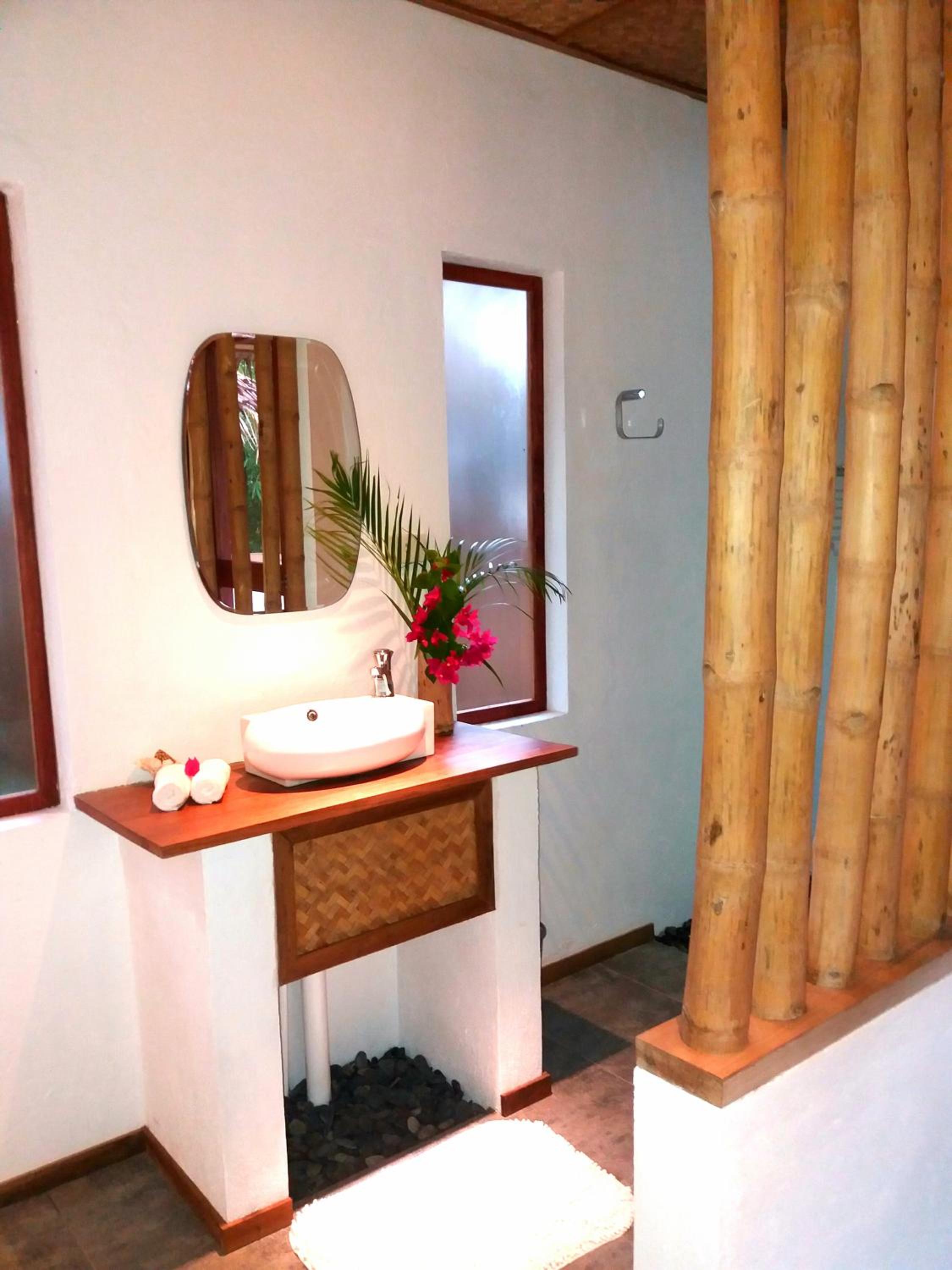 Deluxe Double Room - Photo 16