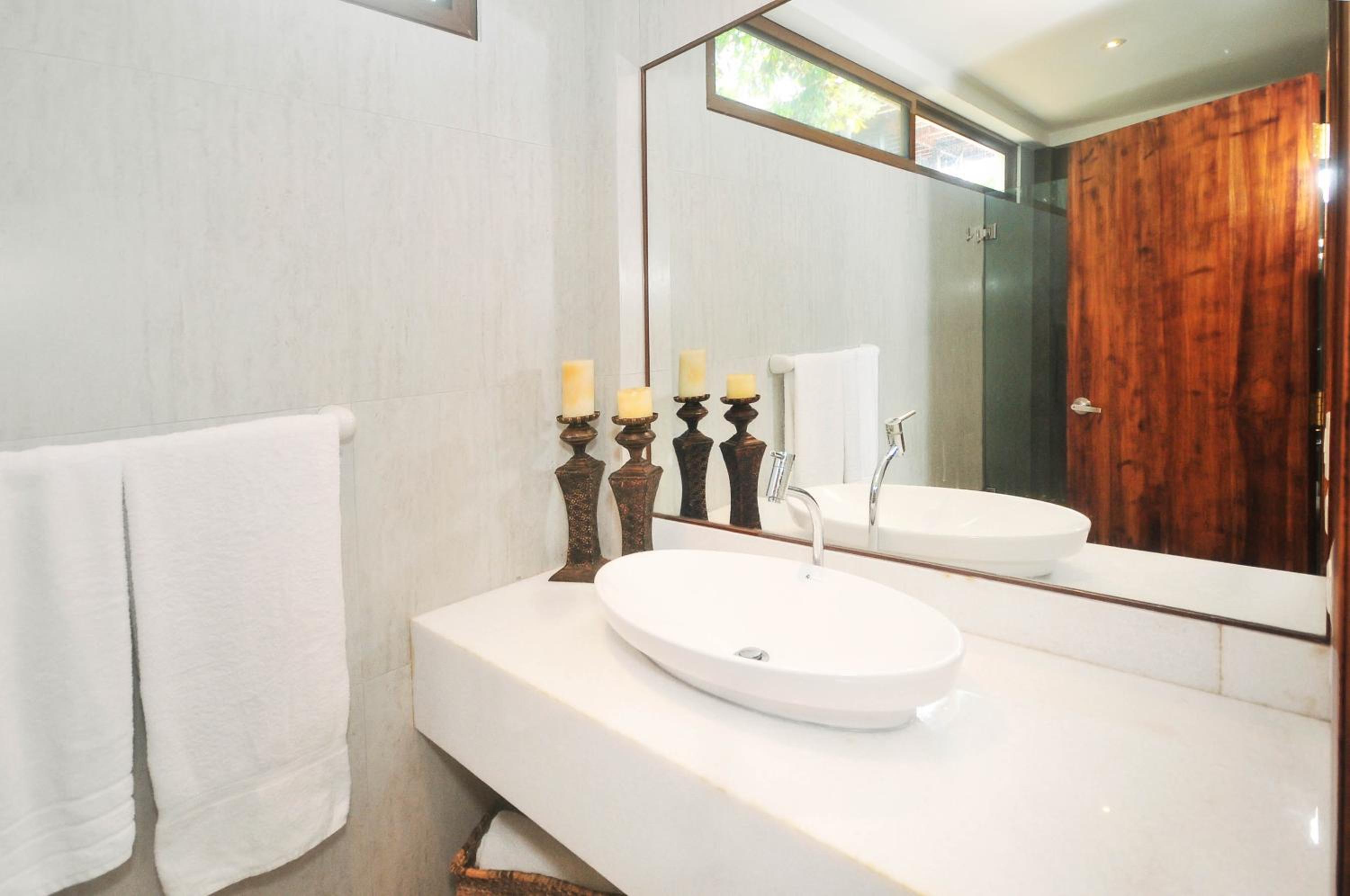 King Suite With Pool View photo 2