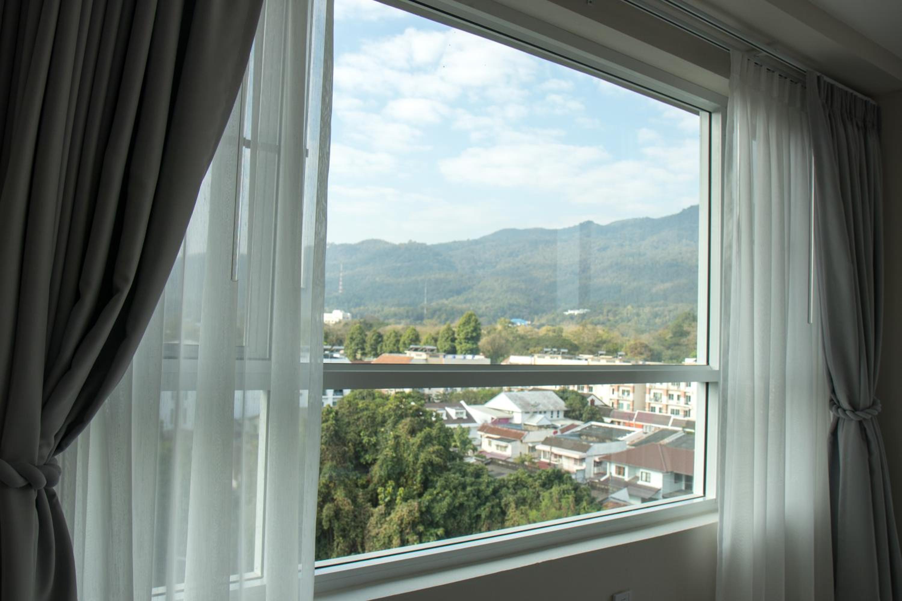 Deluxe Double or Twin Room with Mountain View - Photo 5