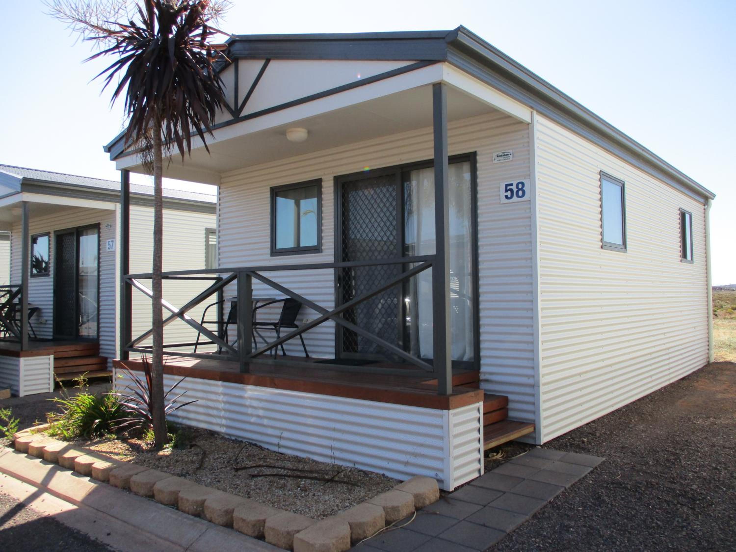 One-Bedroom Cabin photo 2
