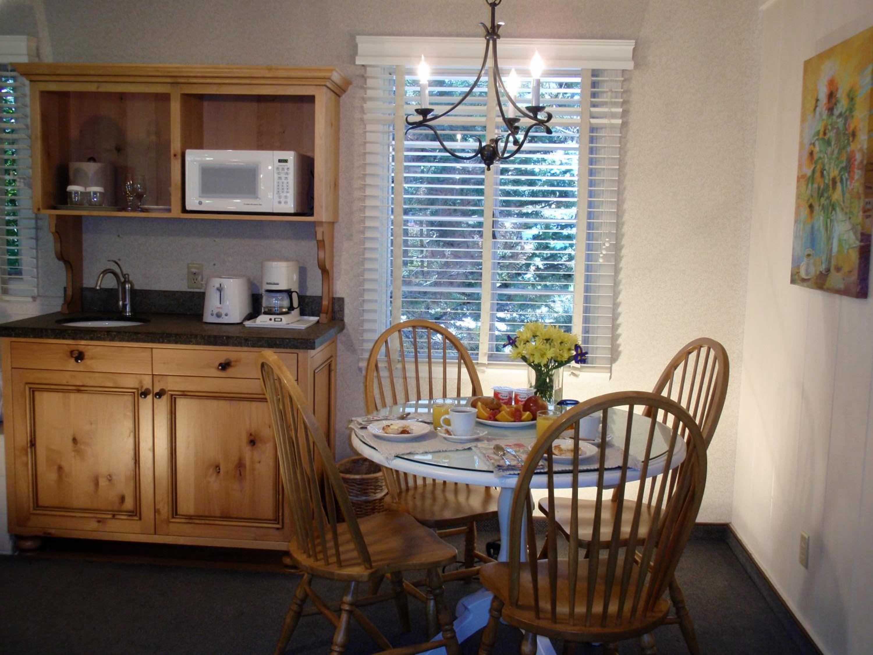 Cottage - Photo 2
