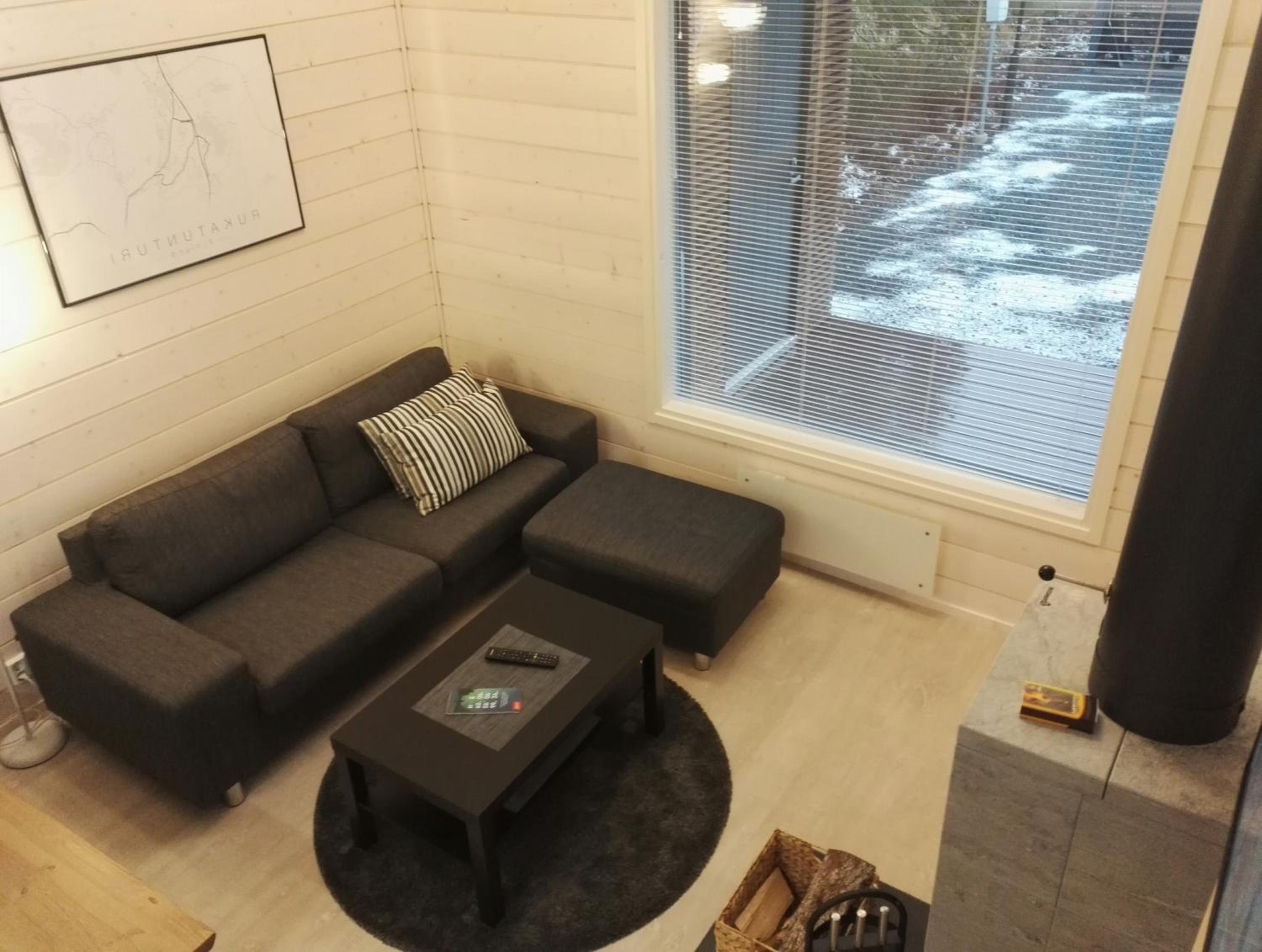 Apartment - Split Level - Photo 5