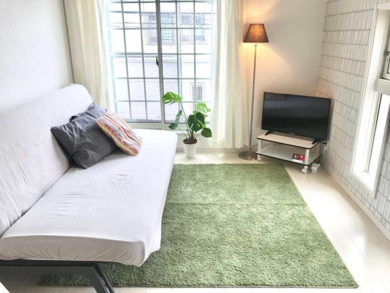 Studio Apartment photo 1