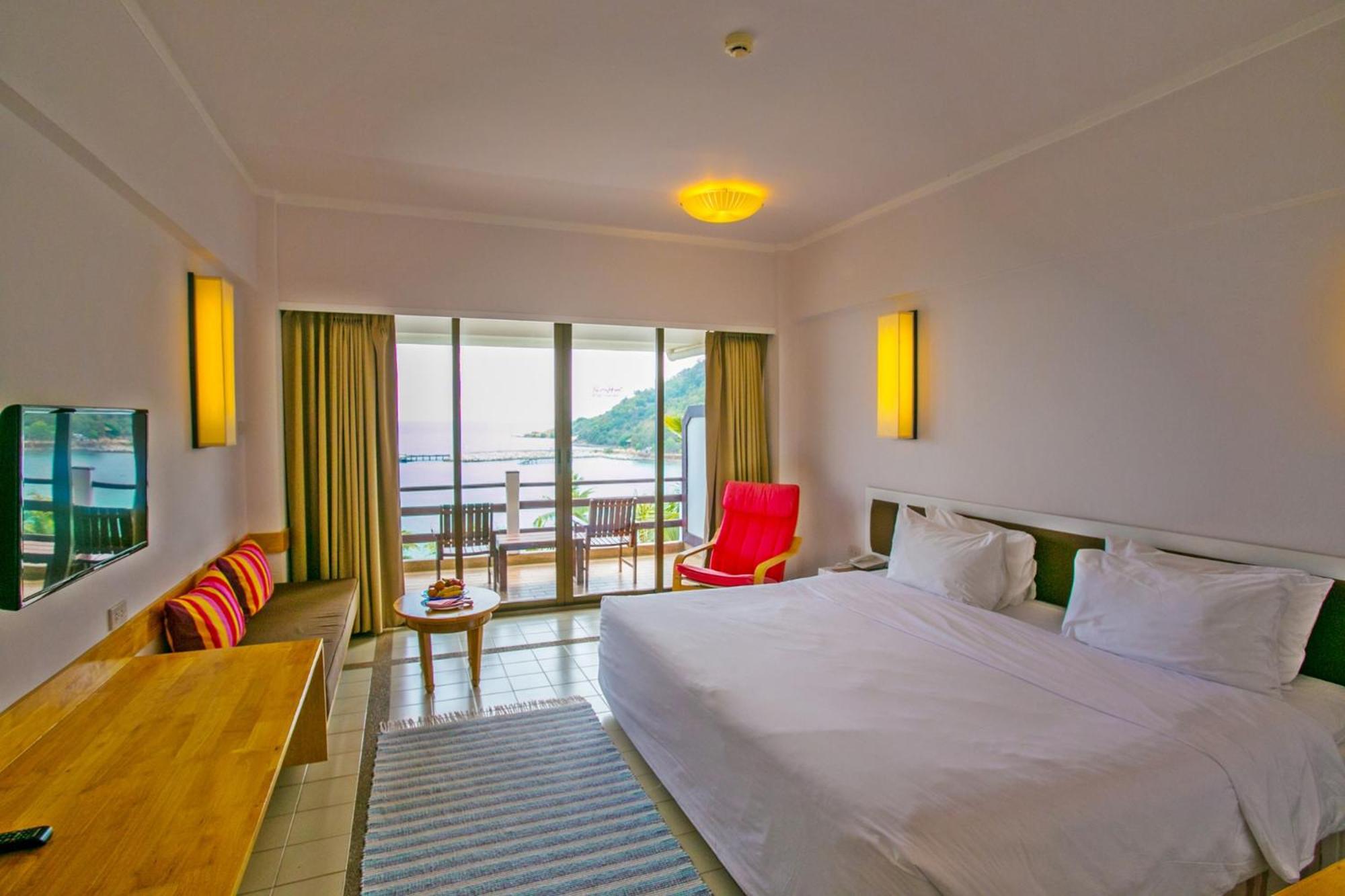 Premier Sea View