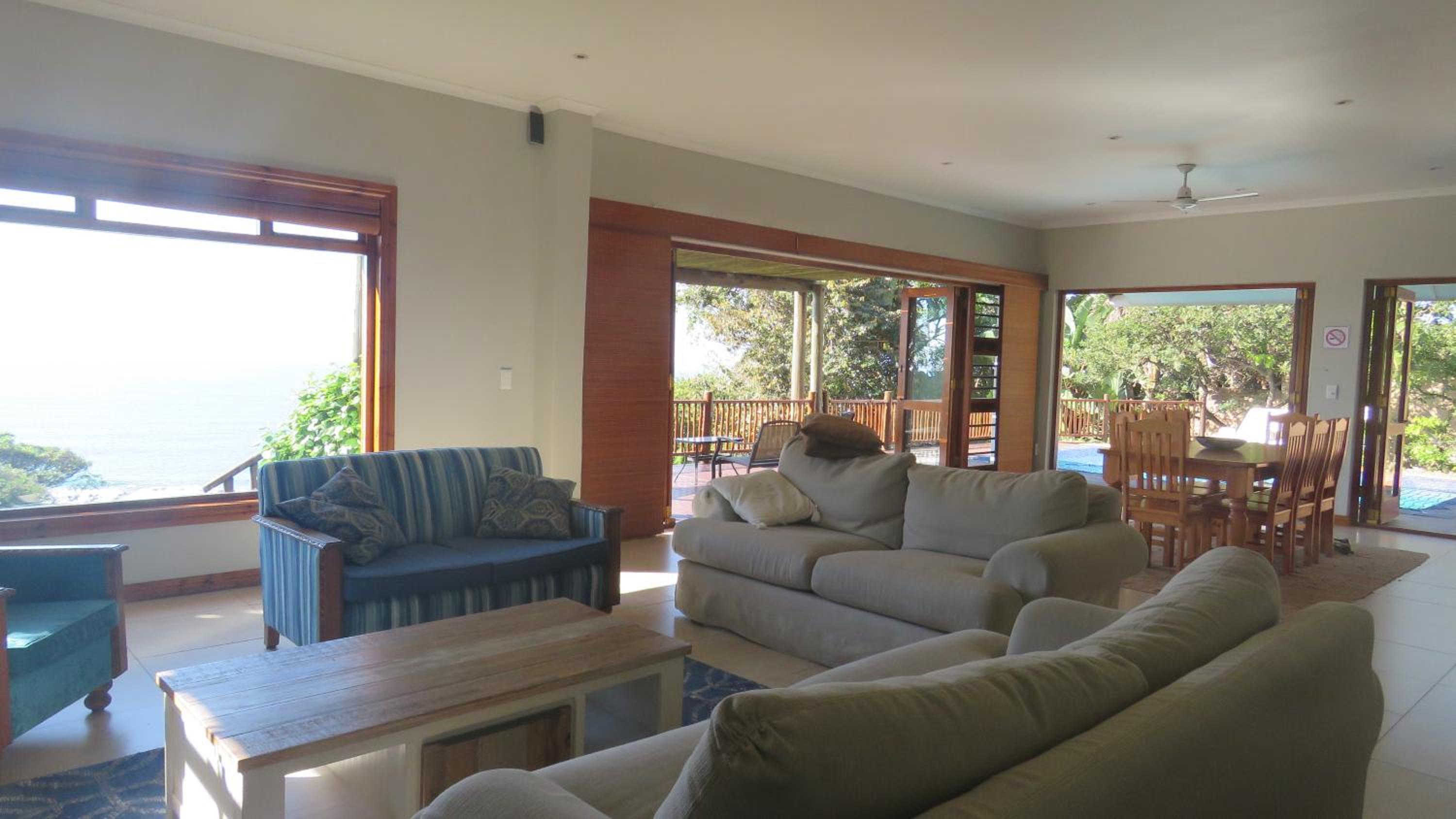 Four-Bedroom House - Photo 1