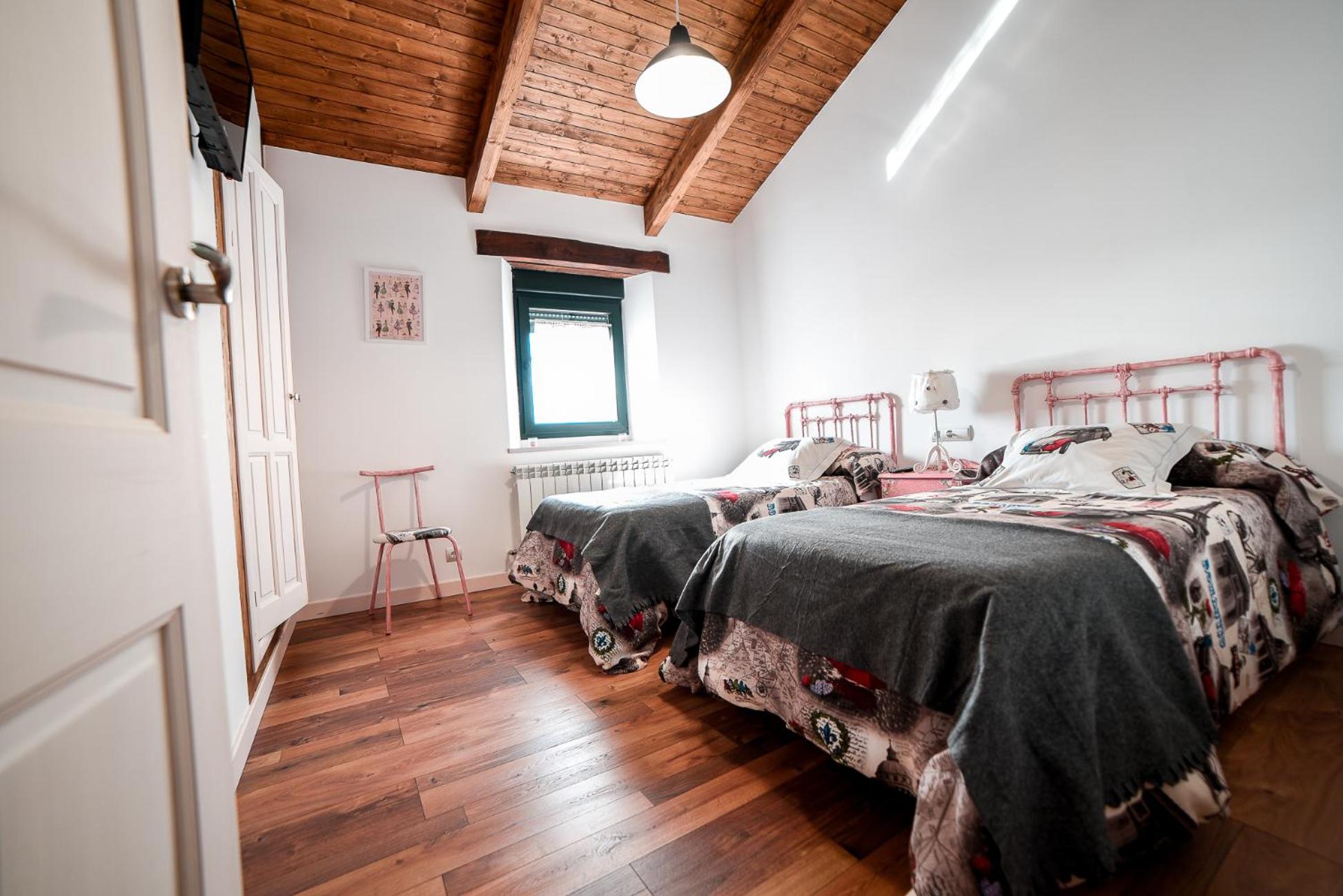 Four-Bedroom House photo 3