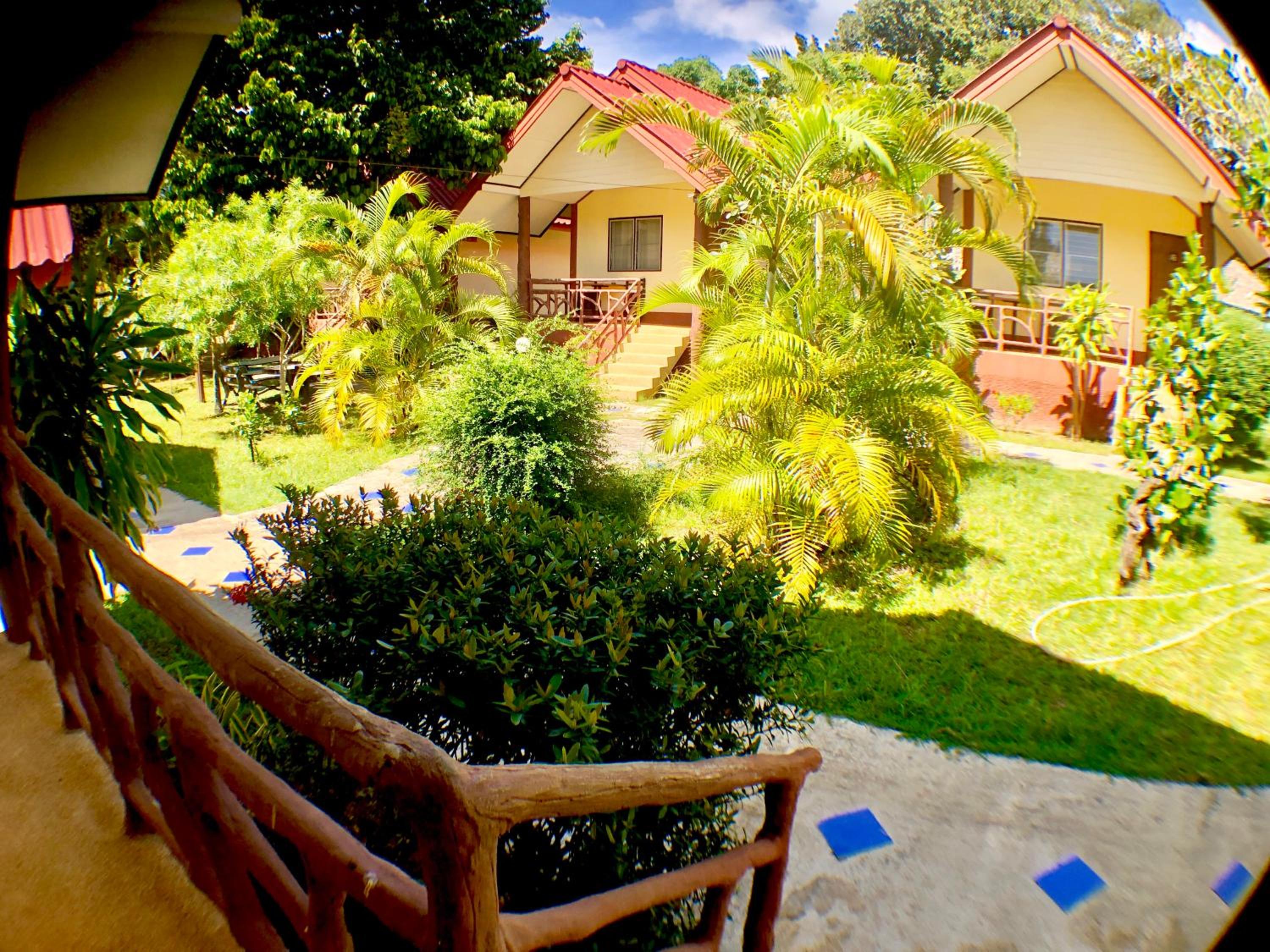 Family Bungalow with Balcony photo 3