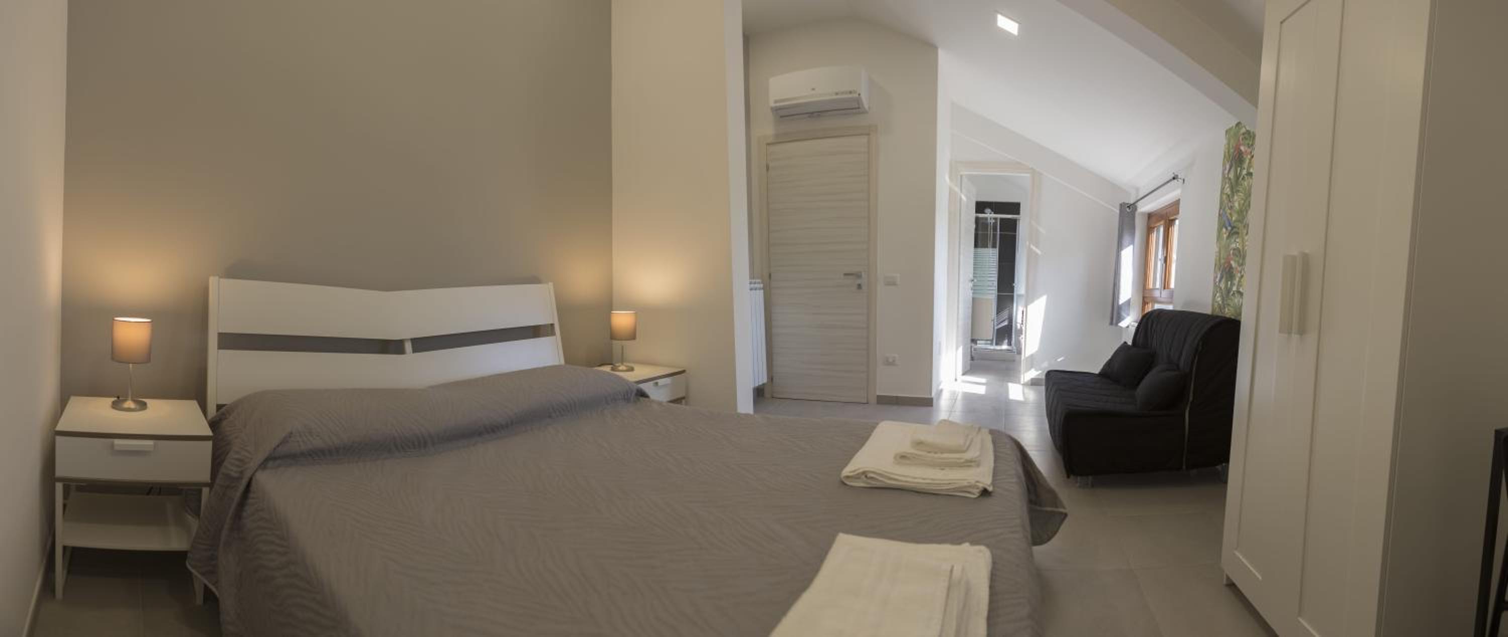 Double Room with Private Bathroom