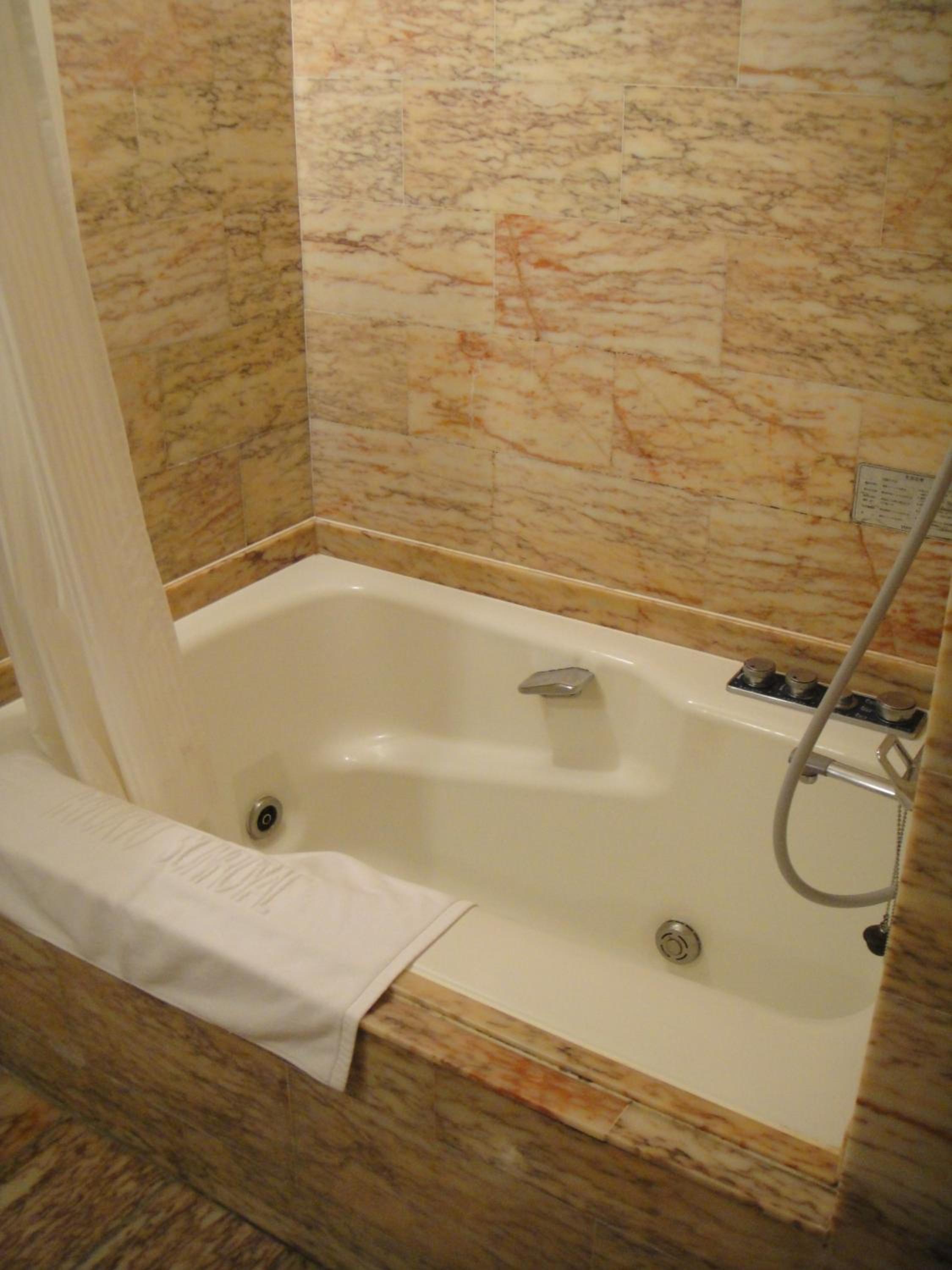 Family Room with Tatami Area - Non-Smoking photo 3
