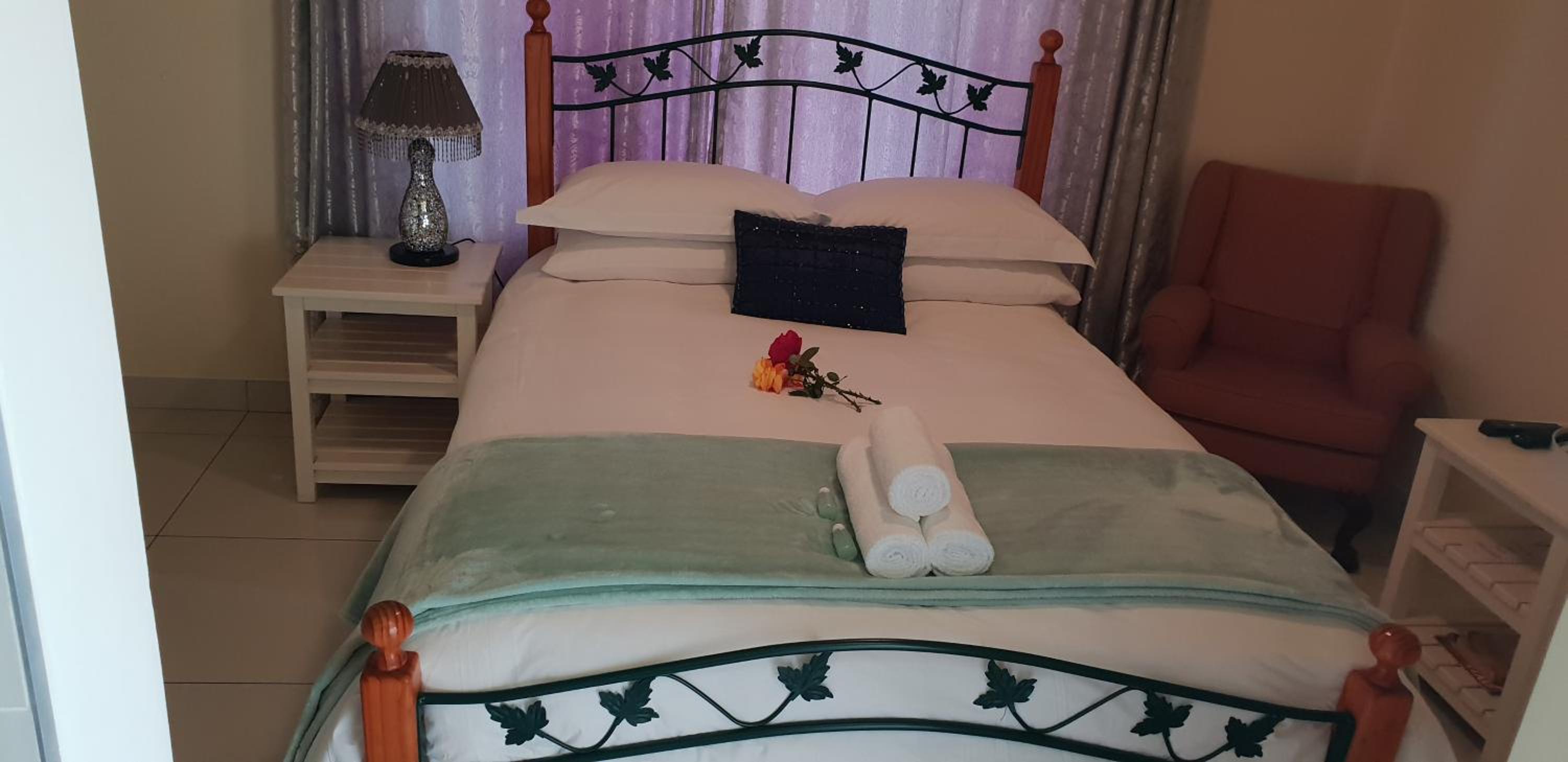 Budget Double Room photo 2