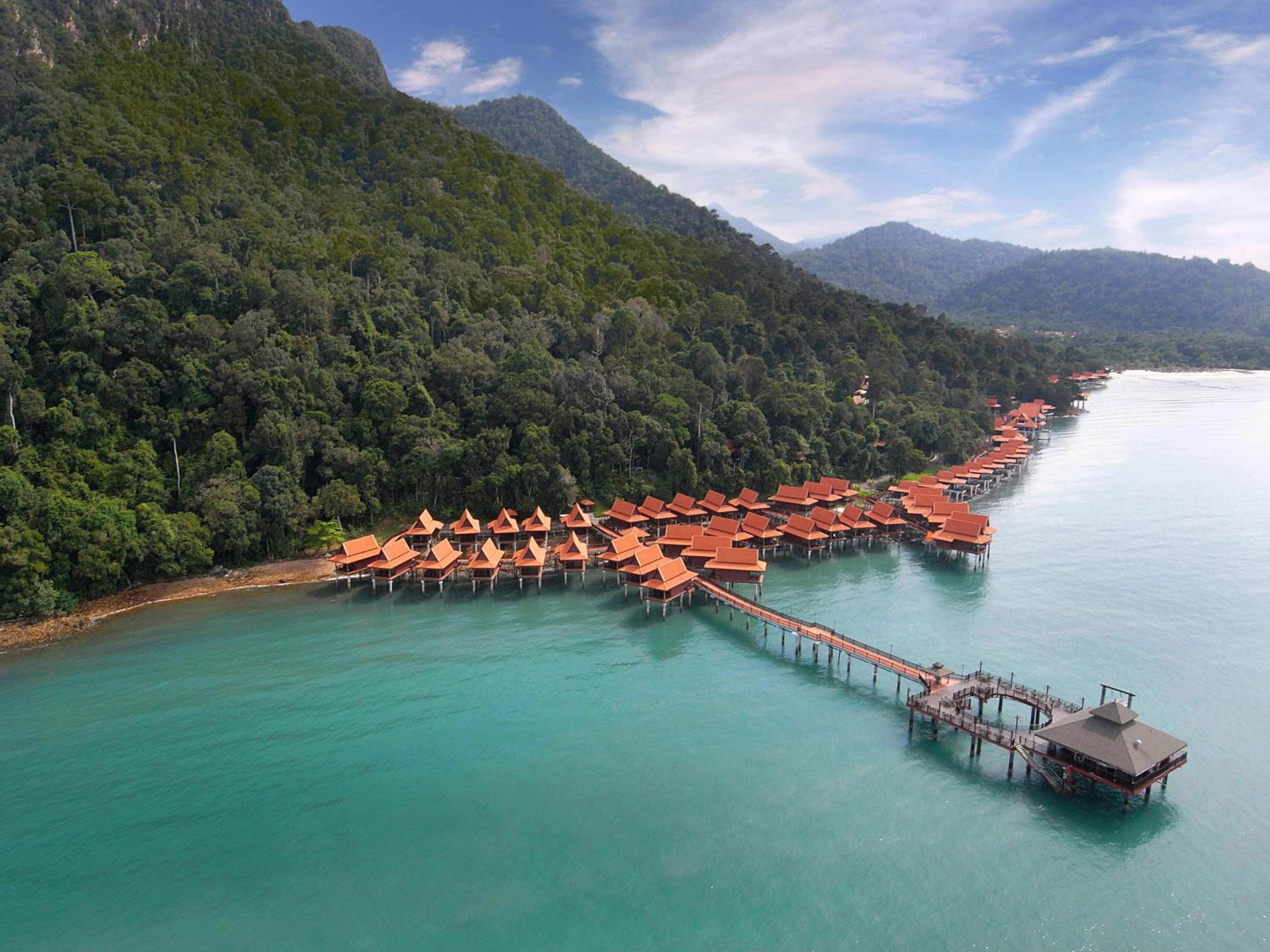 Premier Chalet On Water - Photo 19