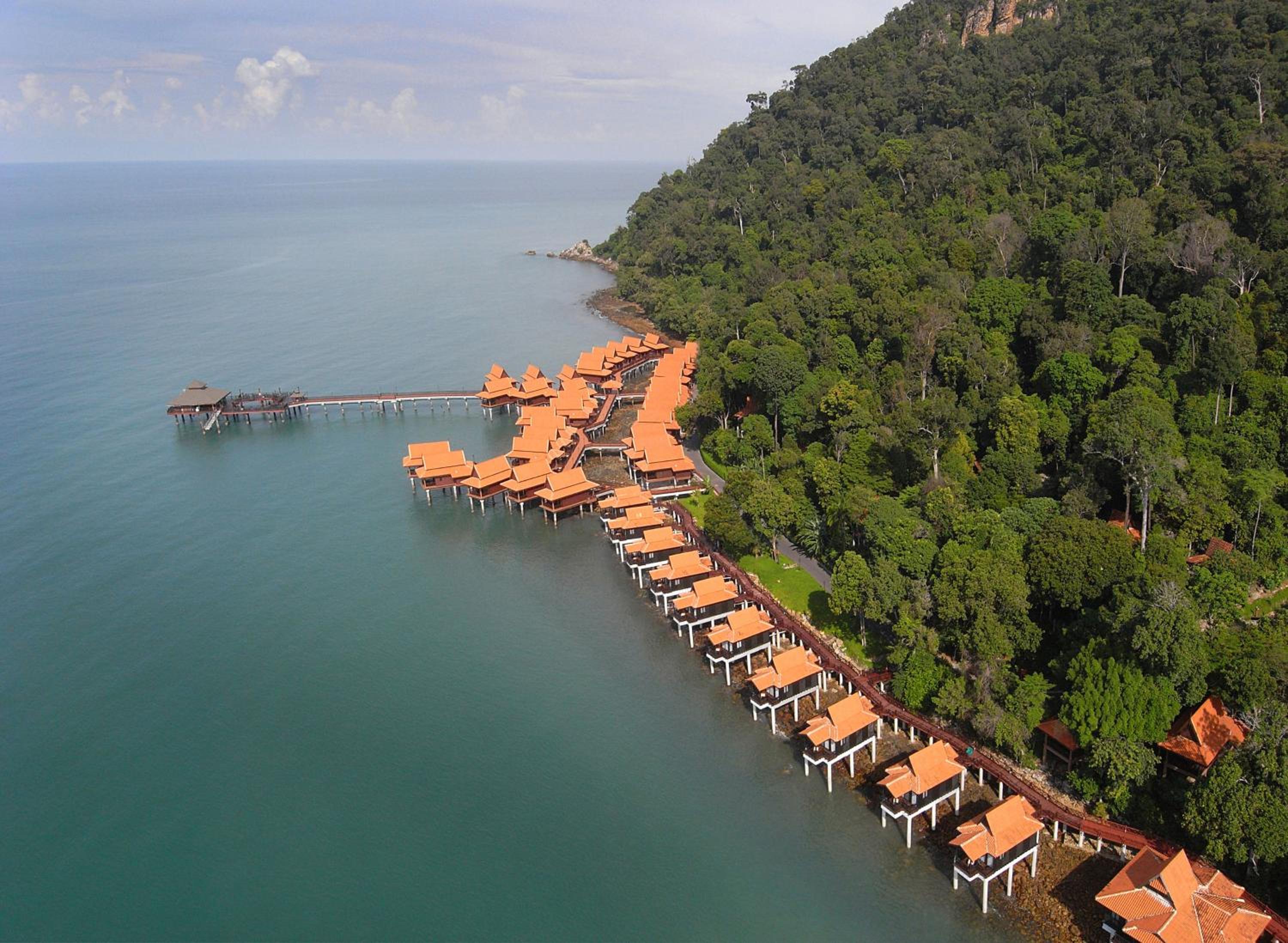Premier Chalet On Water - Photo 18