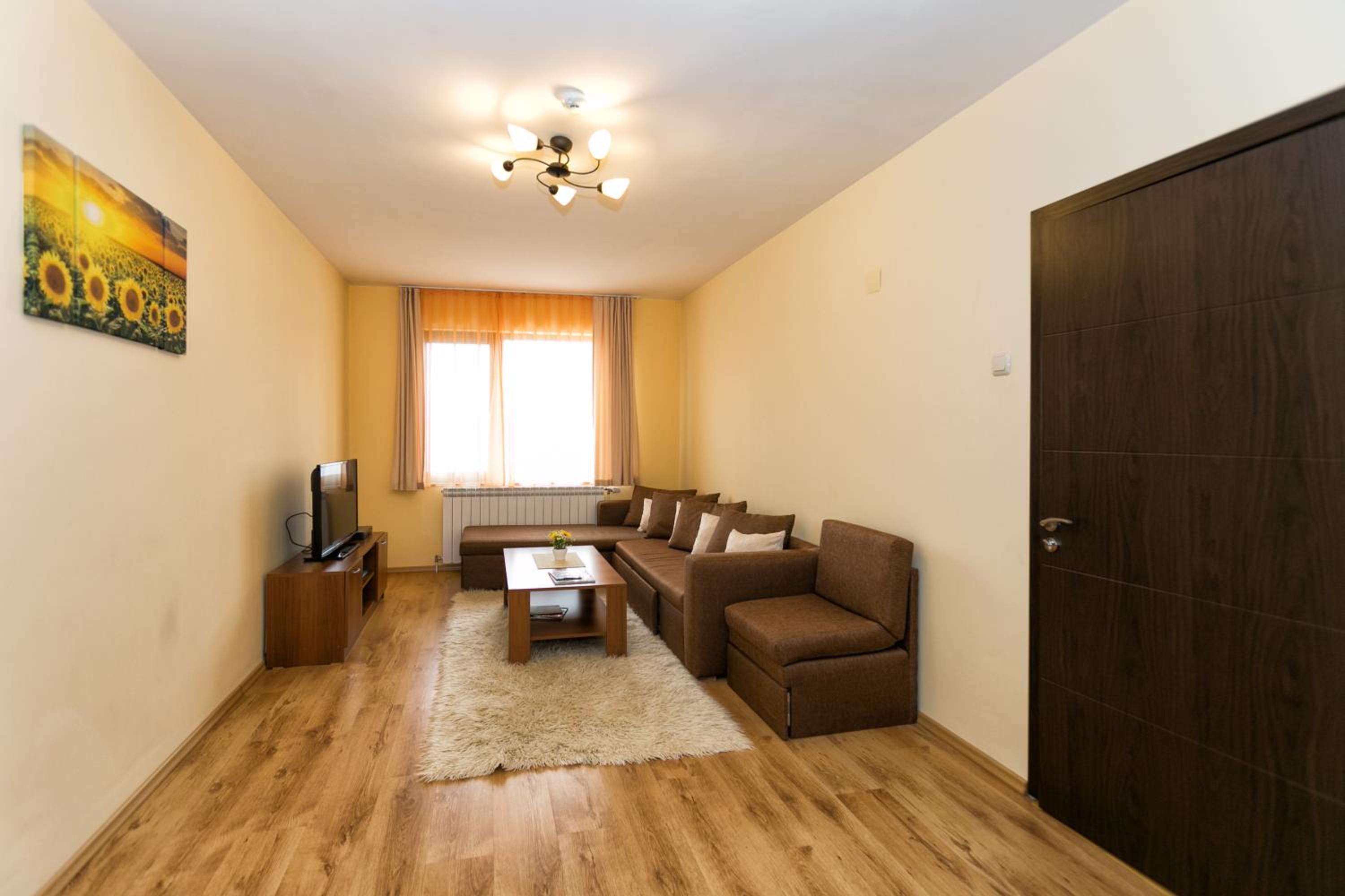 Two-Bedroom Apartment - Photo 5