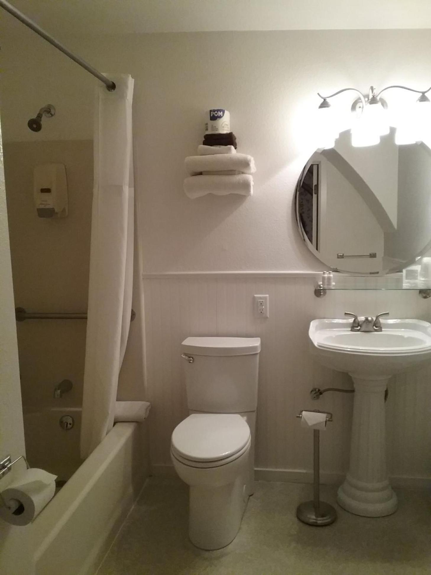 Deluxe Queen Room photo 3