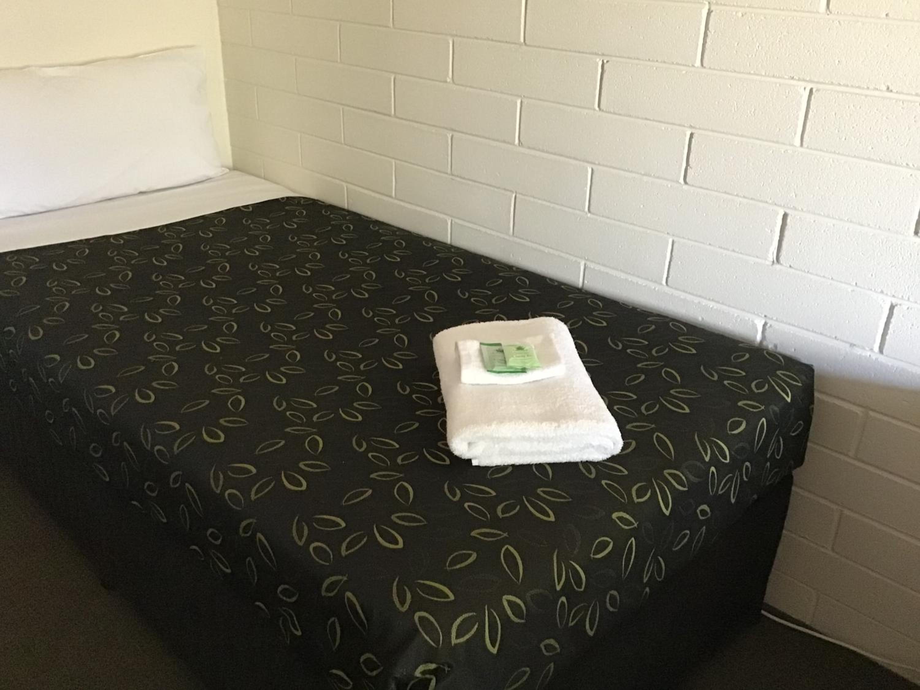 Small Single Room photo 1