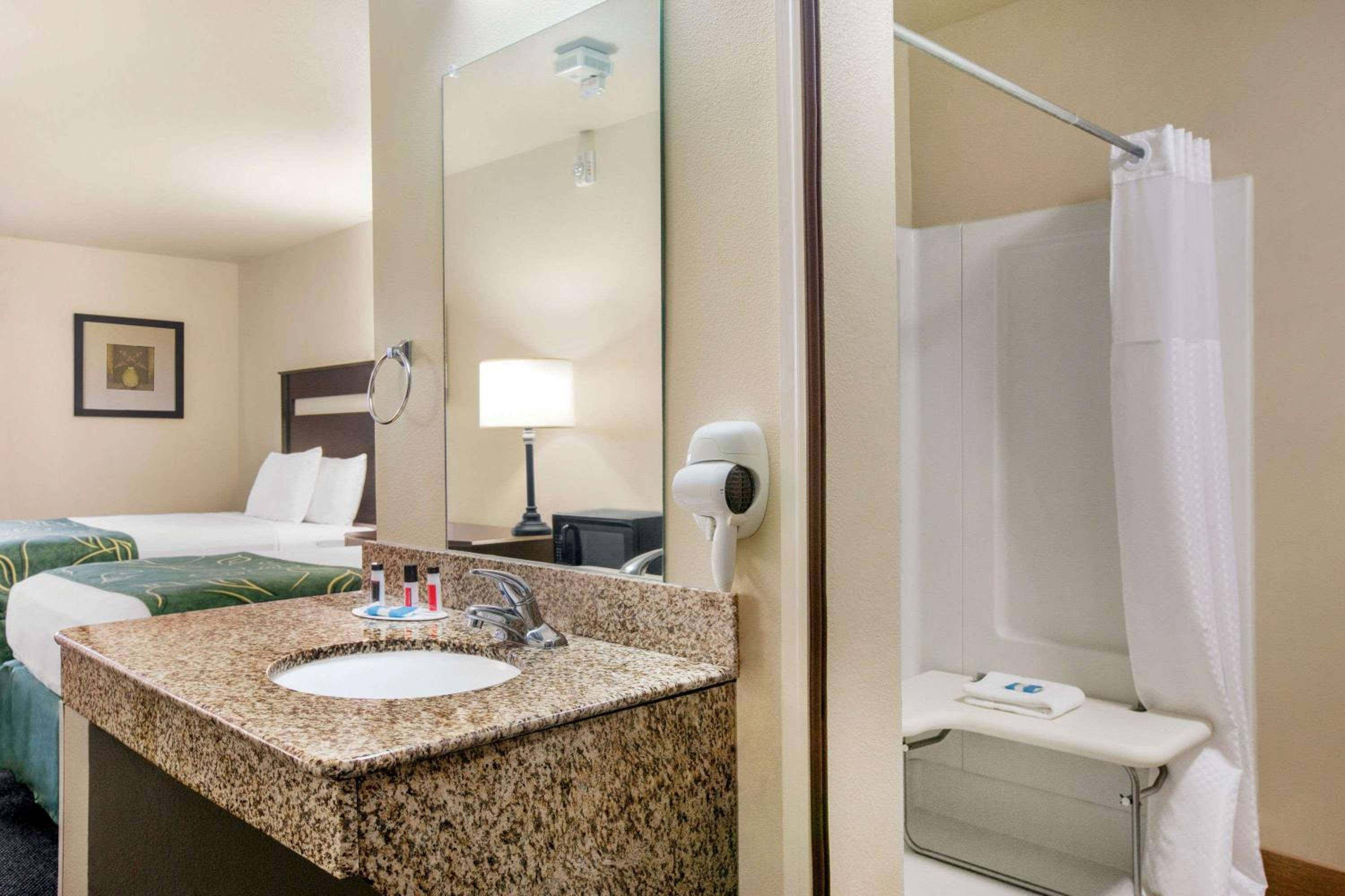 Travelodge by Wyndham Livonia, Foto 5