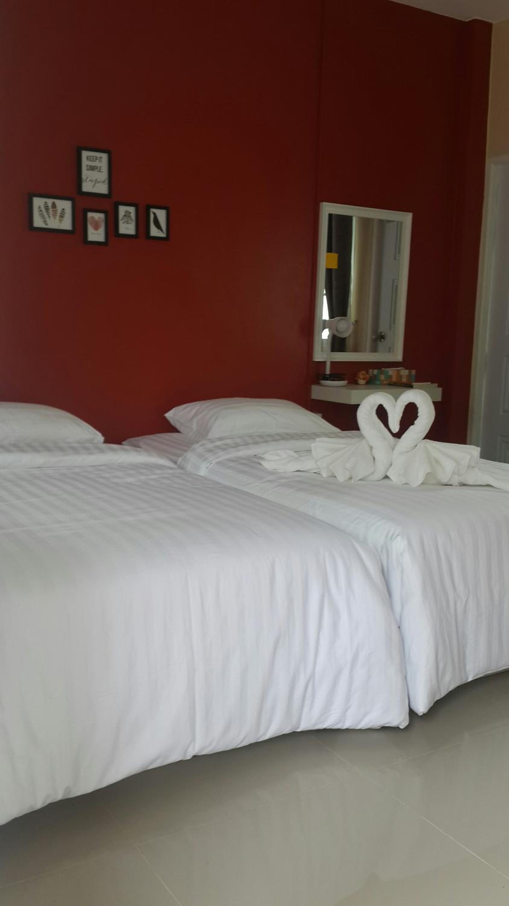 Twin Room - Photo 7