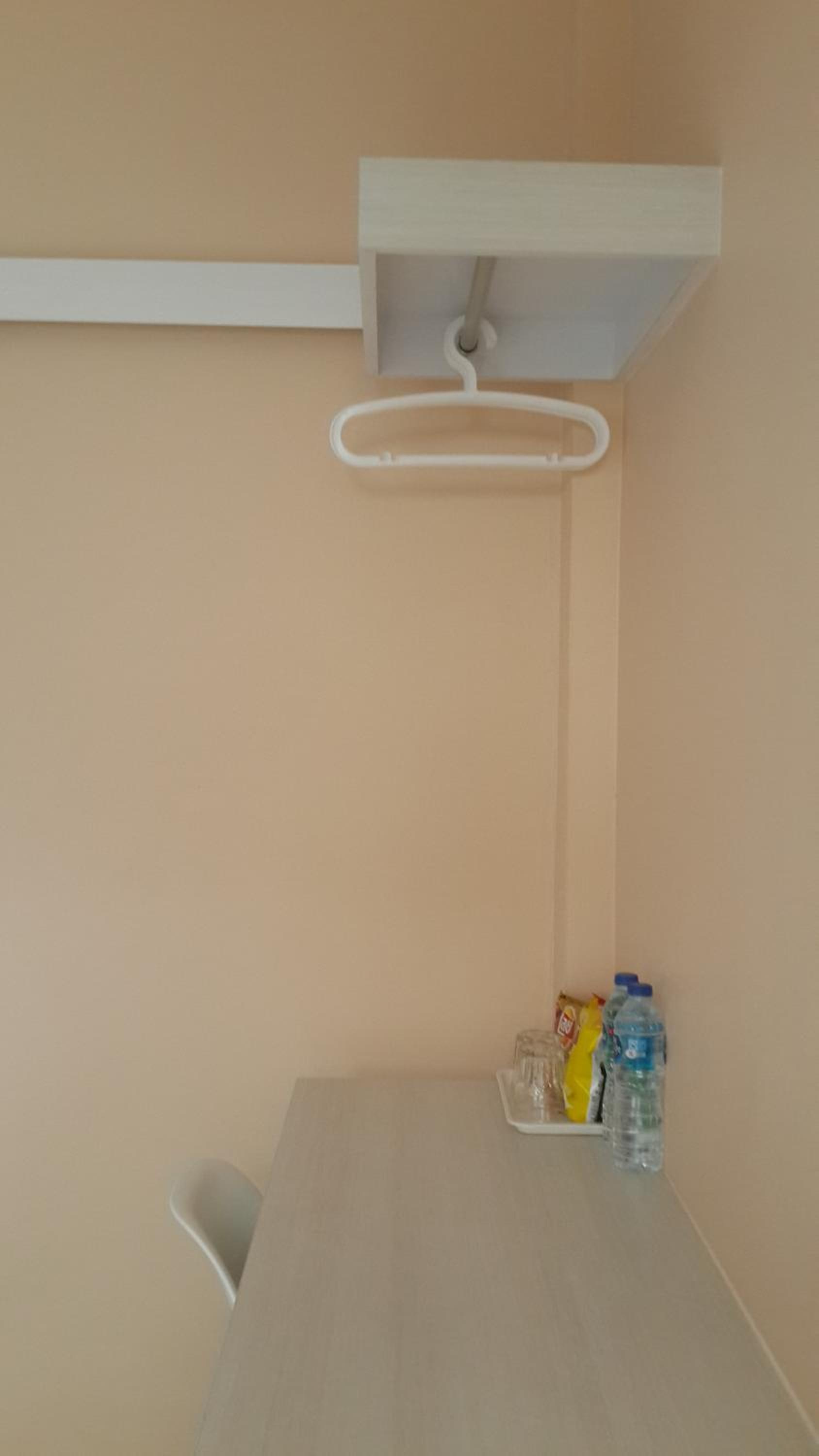 Twin Room - Photo 5