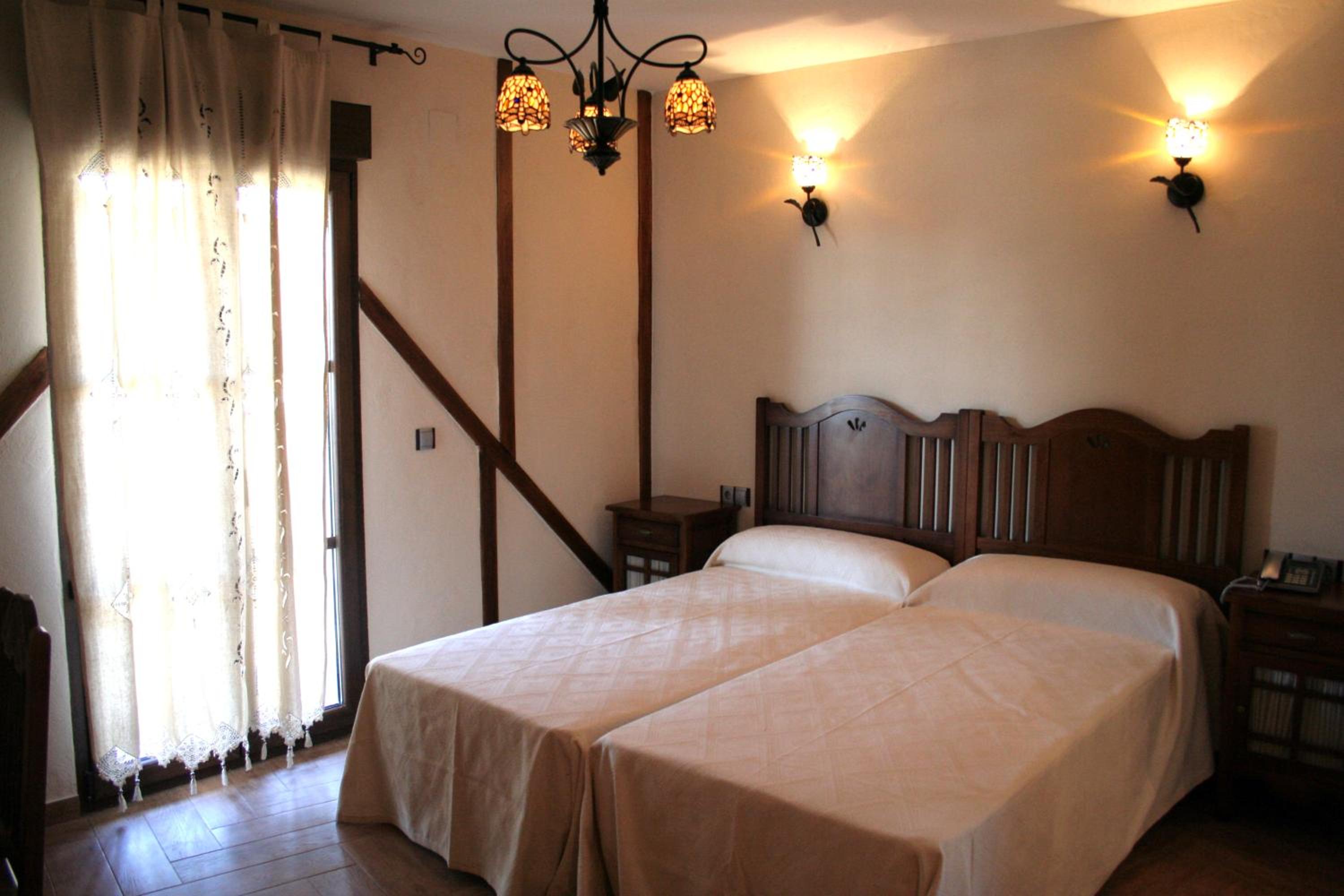 Double or Twin Room photo 3