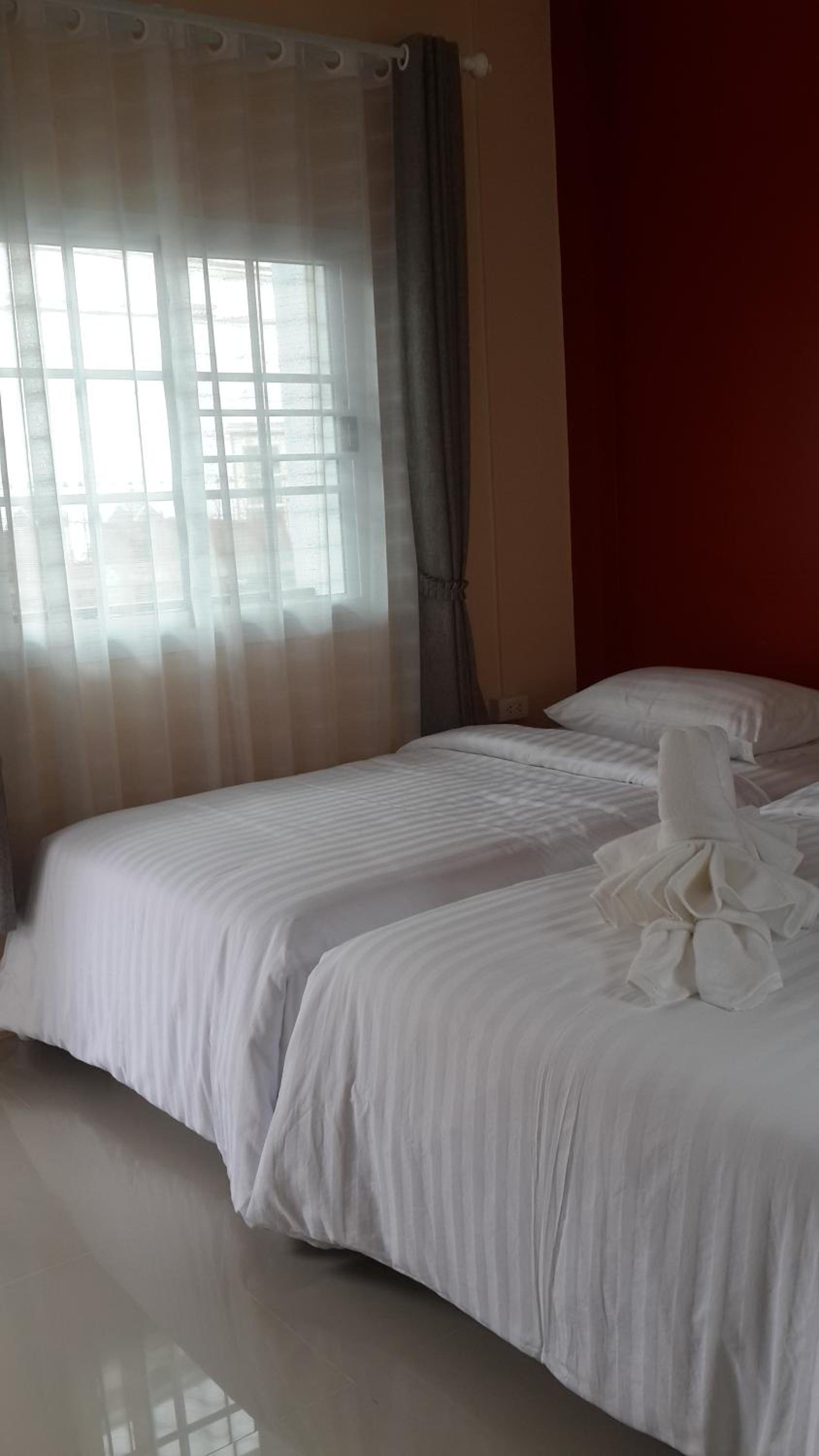 Twin Room - Photo 1