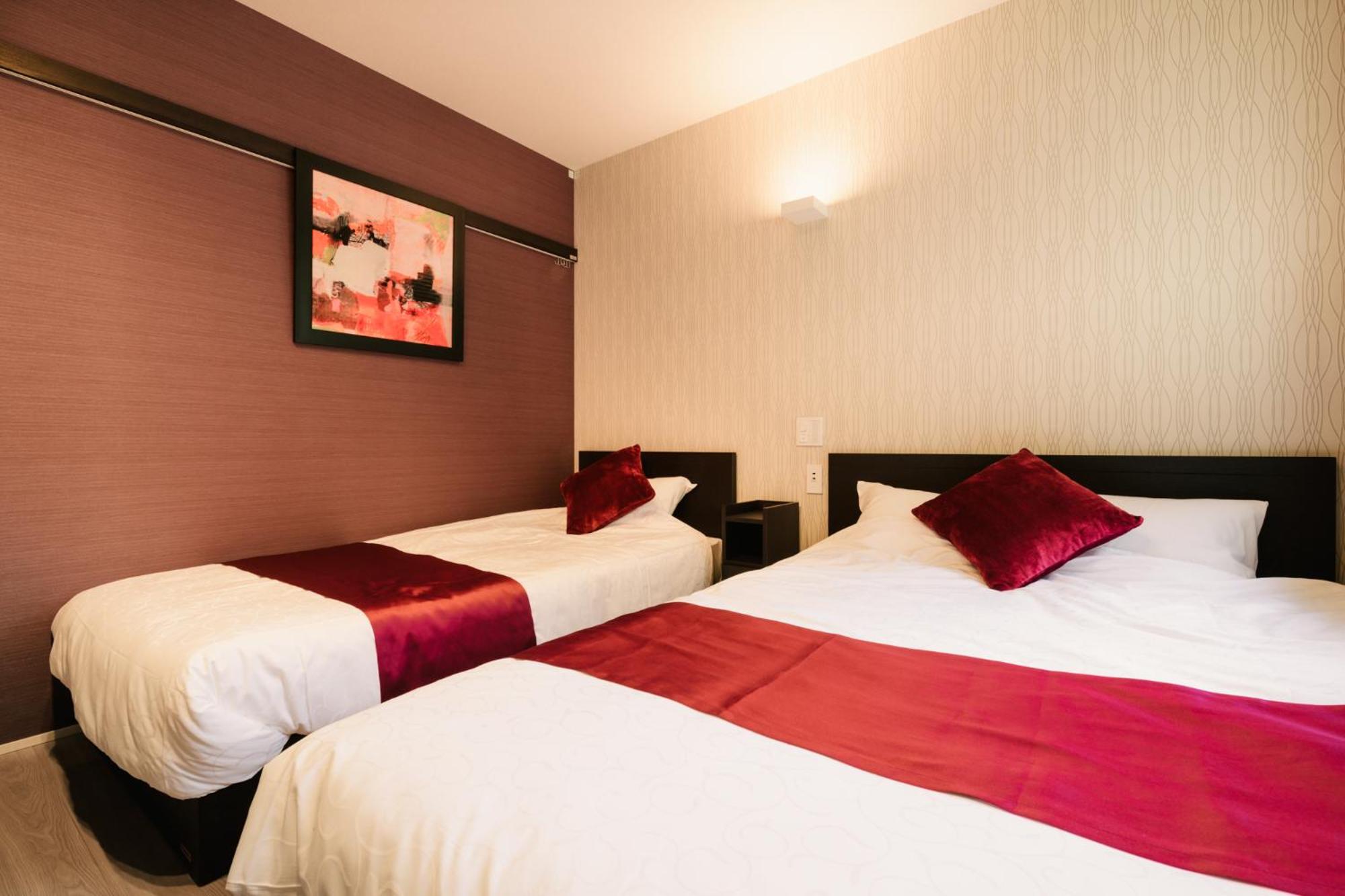 Classic Triple Room - Photo 1