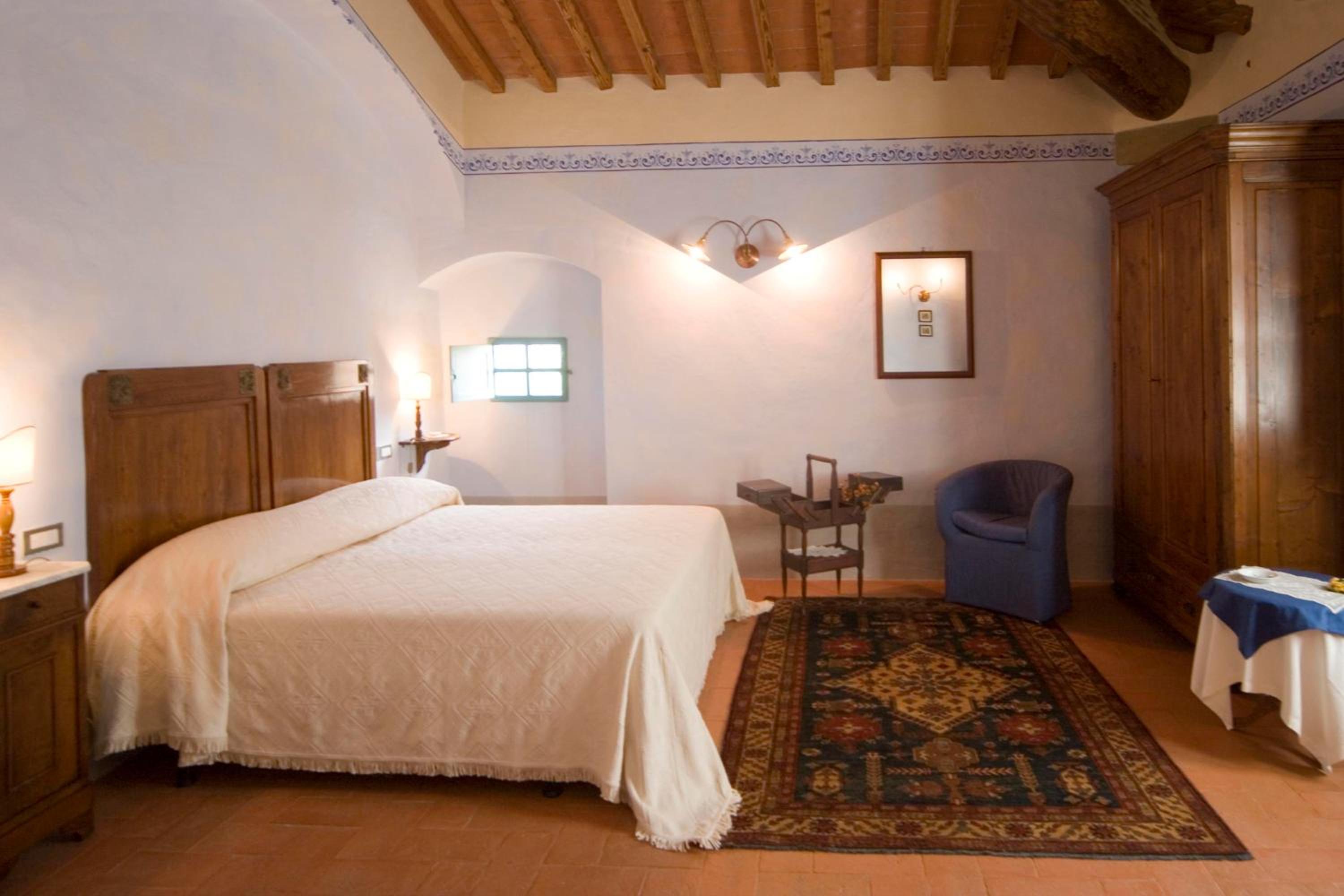 Standard Triple Room - Photo 6