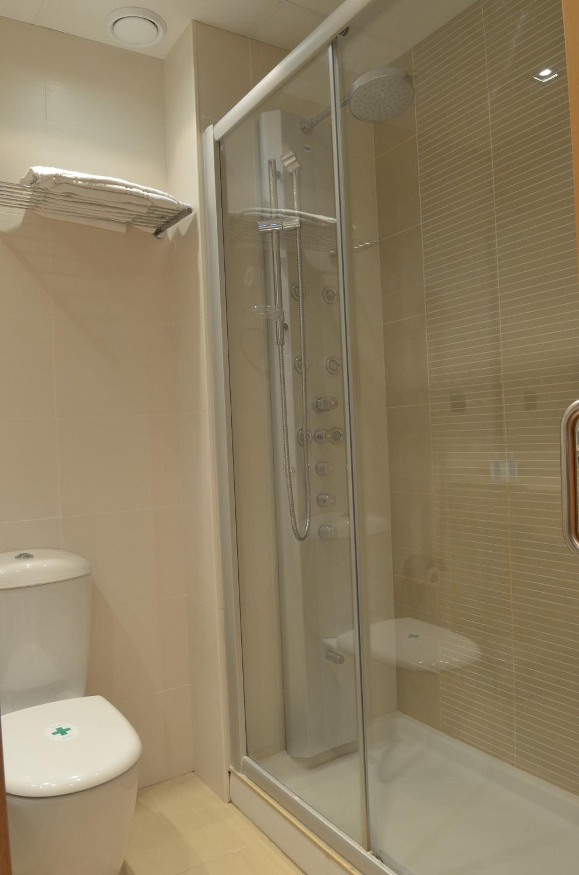 Double or Twin Room photo 2