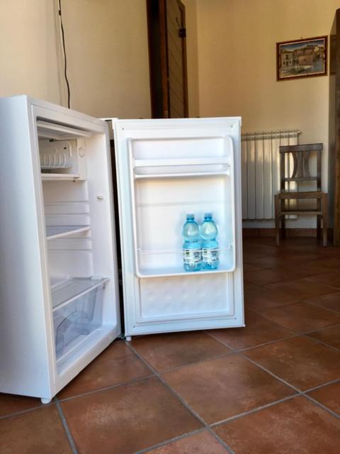 Triple Room with Private Bathroom - Photo 8