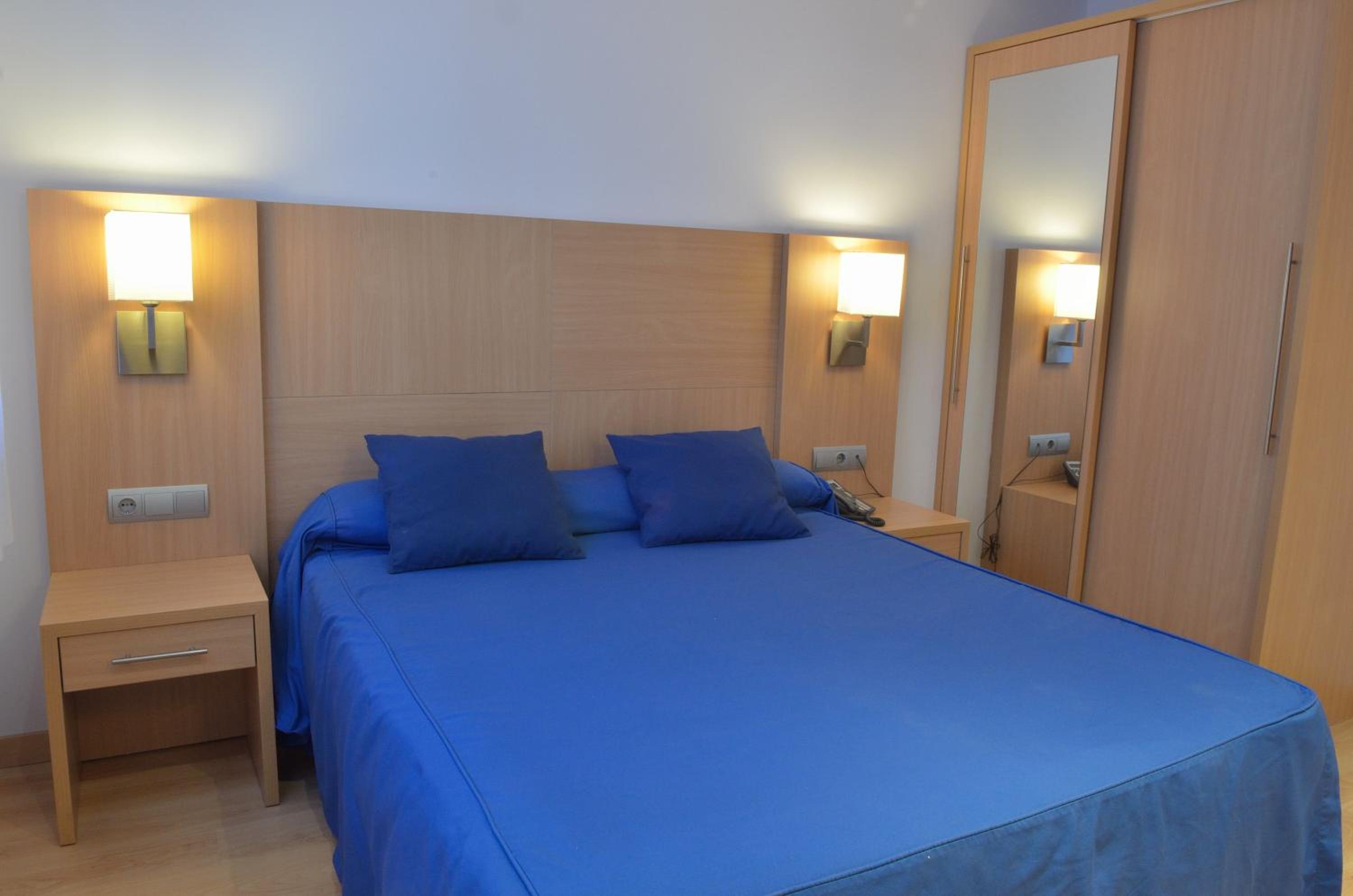 Double or Twin Room photo 3