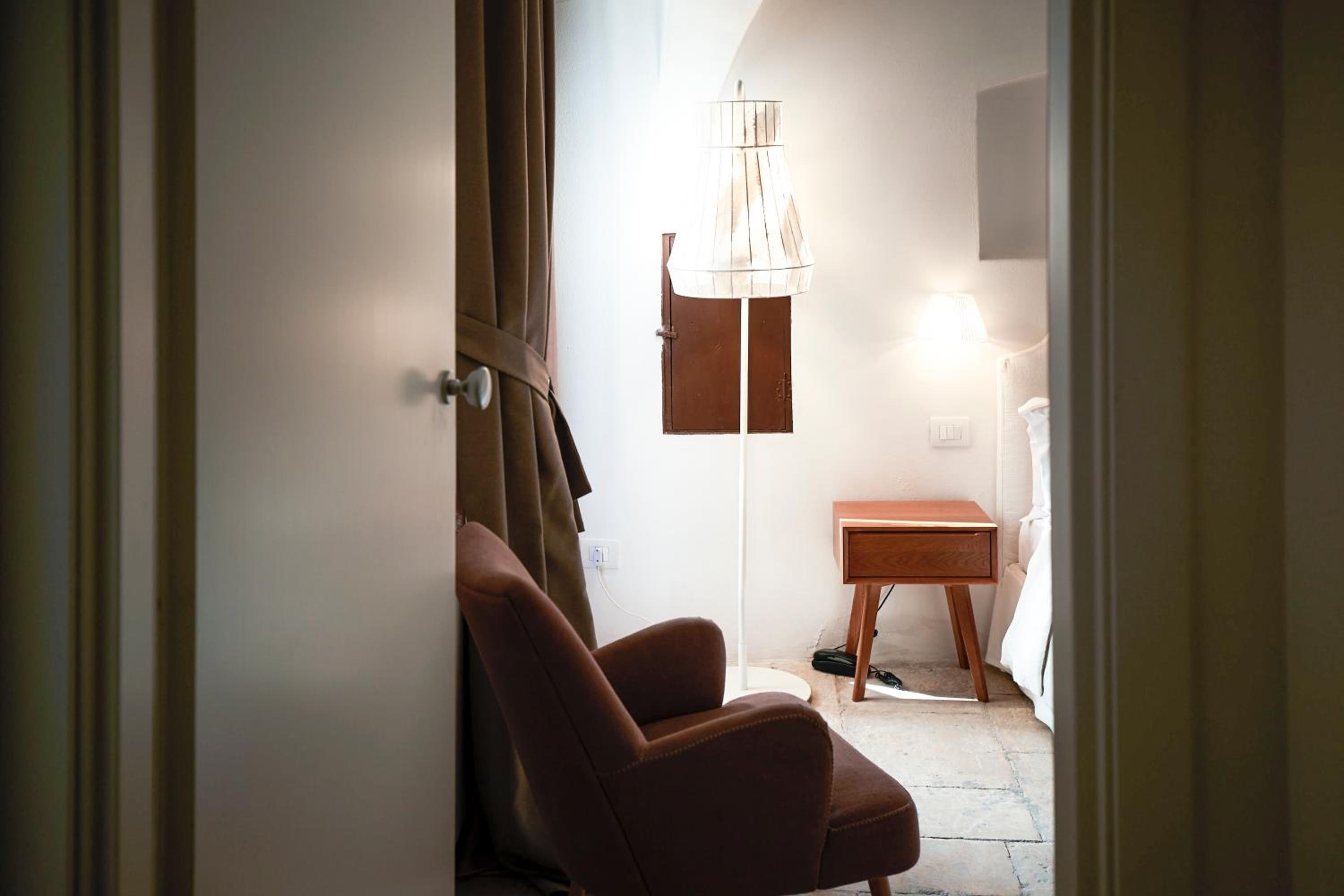 Azzurra Deluxe Double Room with Balcony photo 3