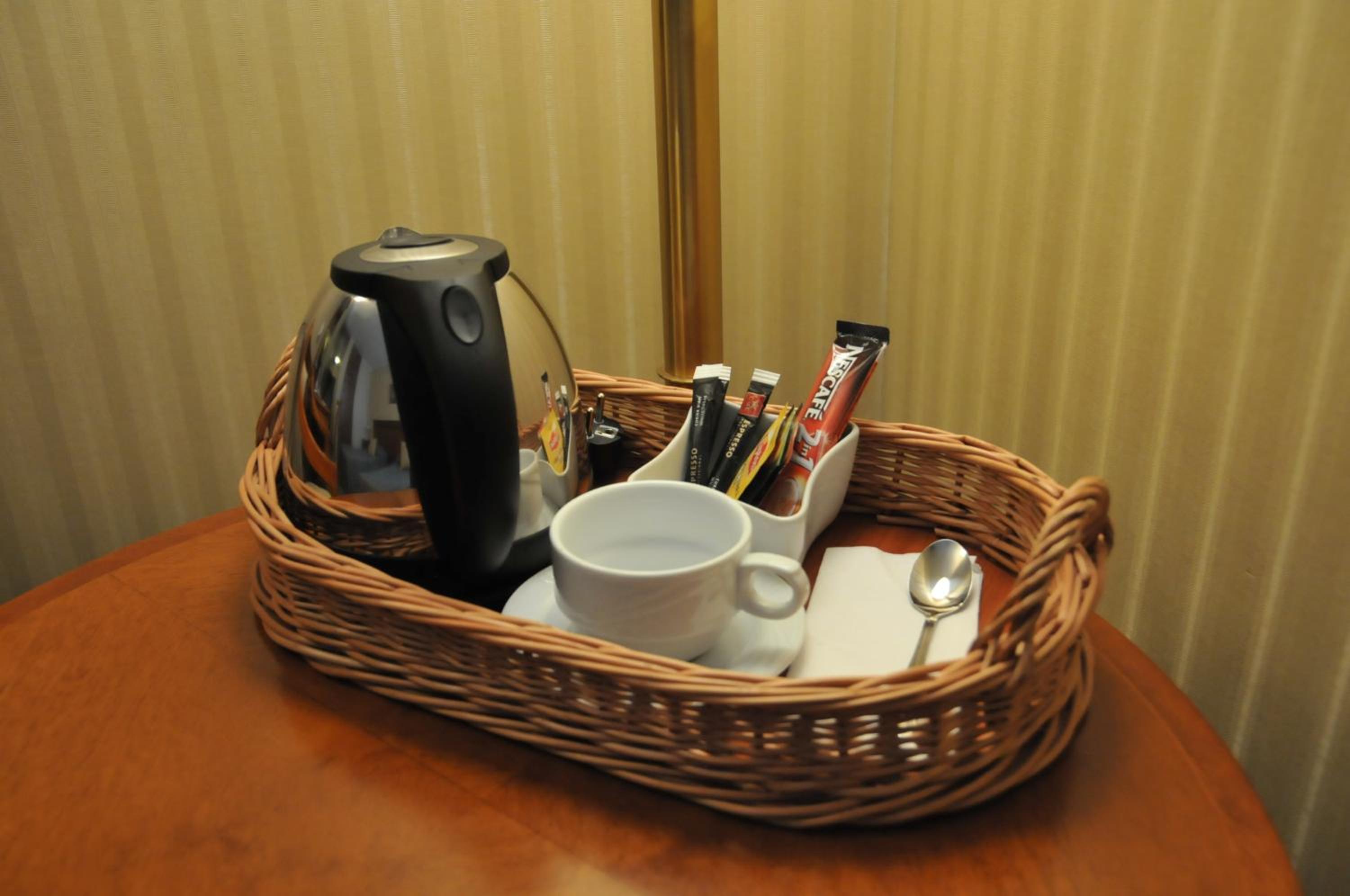 Standard Twin Room - Photo 5