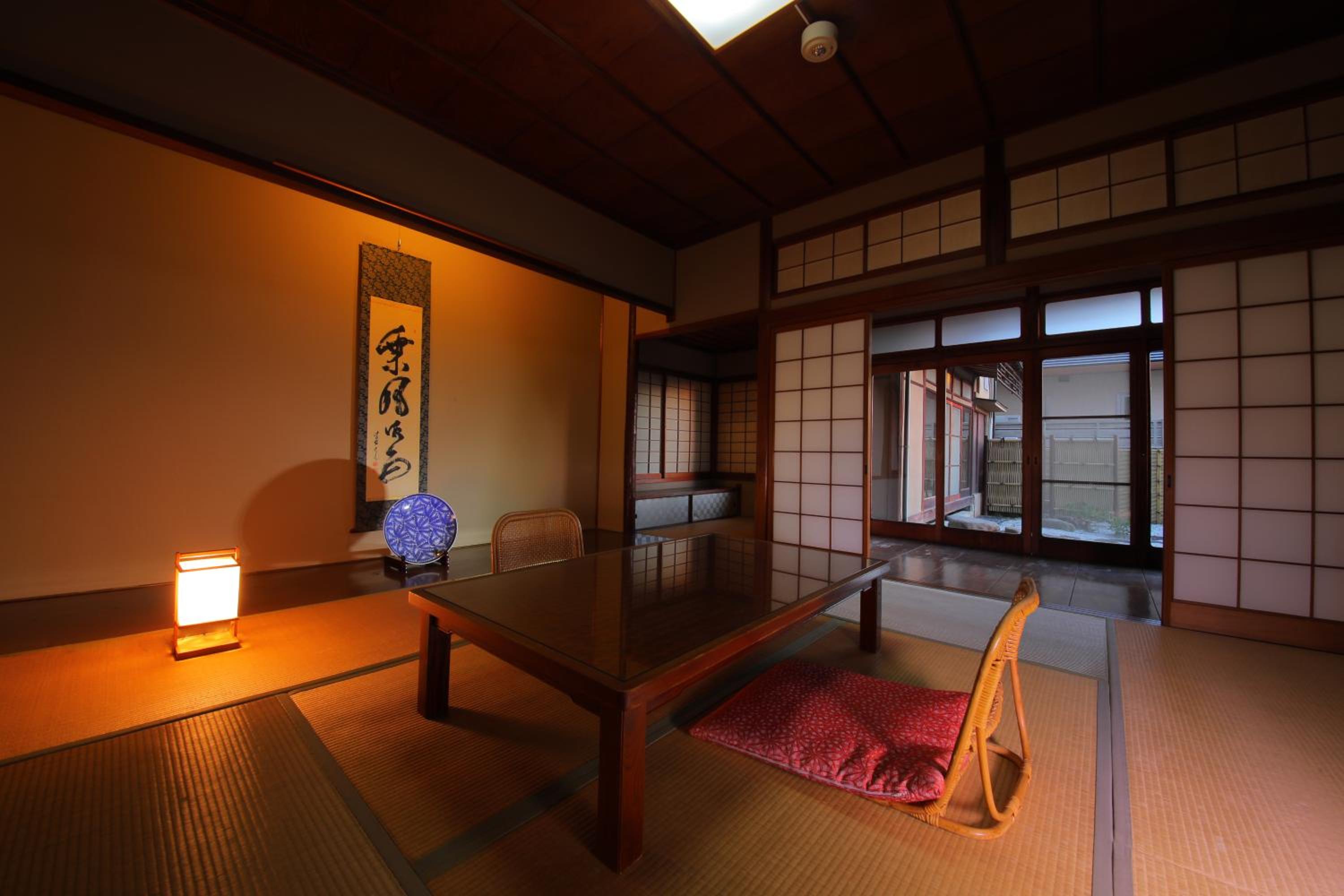 Japanese-Style Room with Shared Bathroom and Toilet photo 1