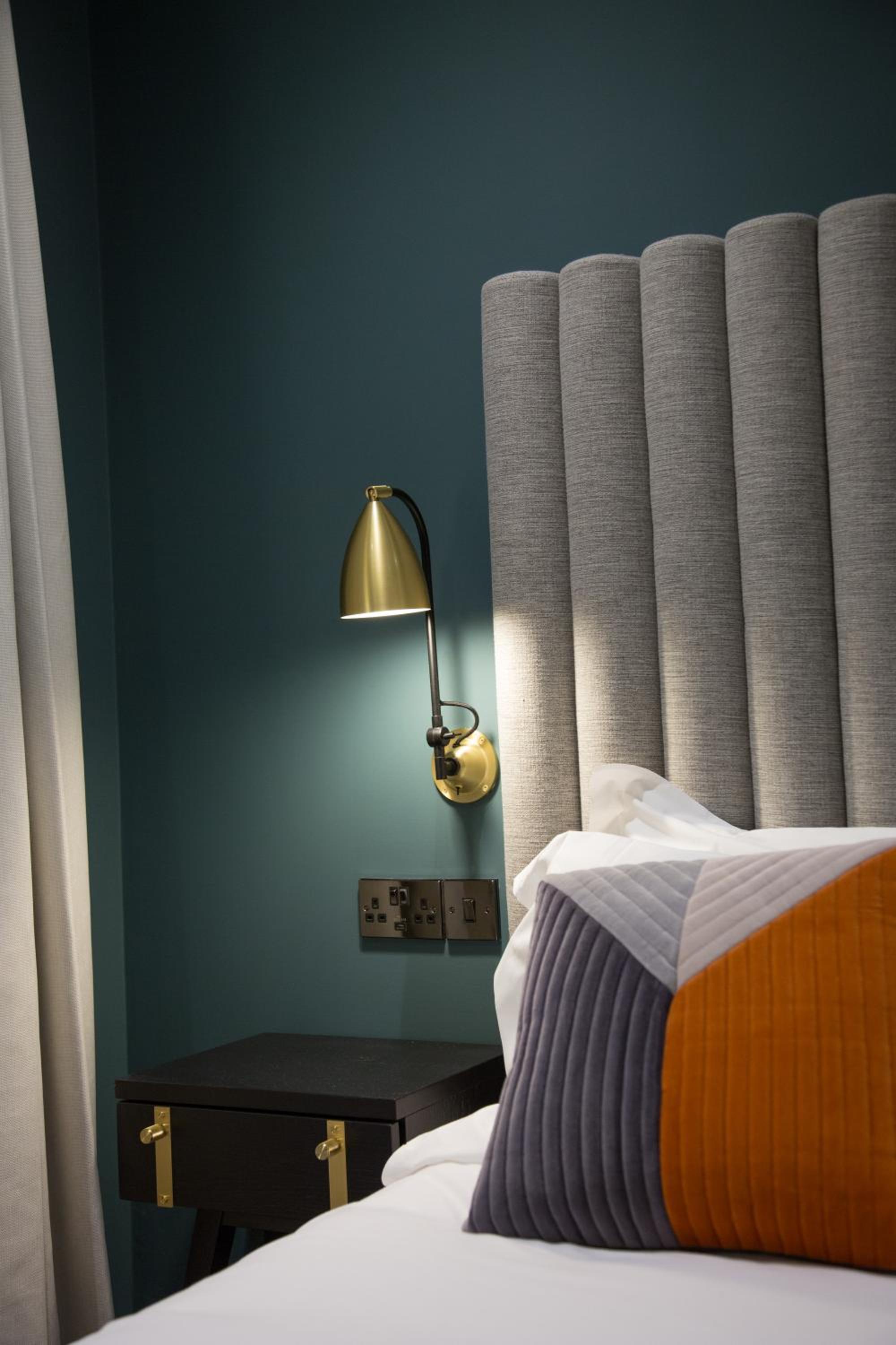 Executive King Room - Photo 2