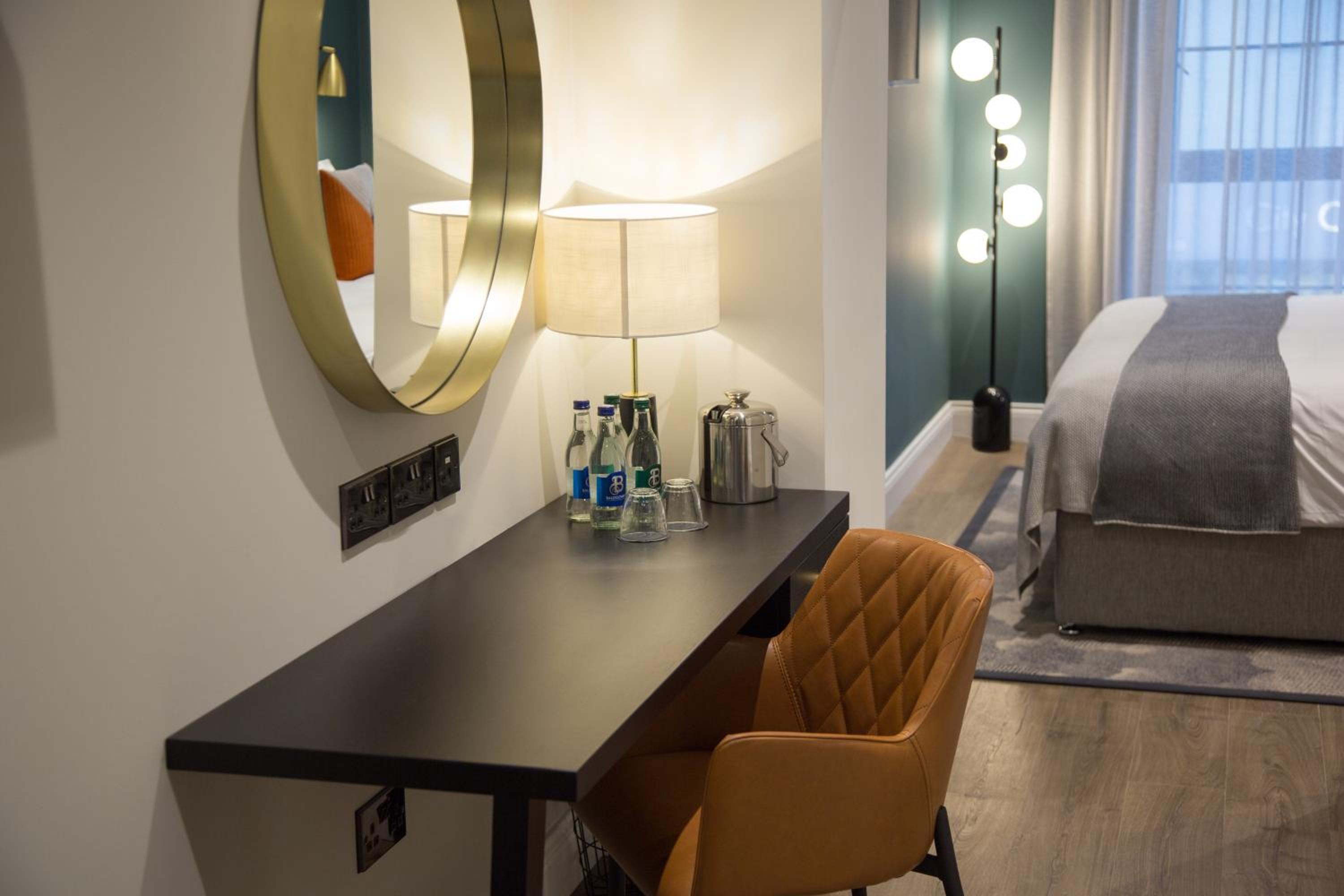 Executive King Room - Photo 3