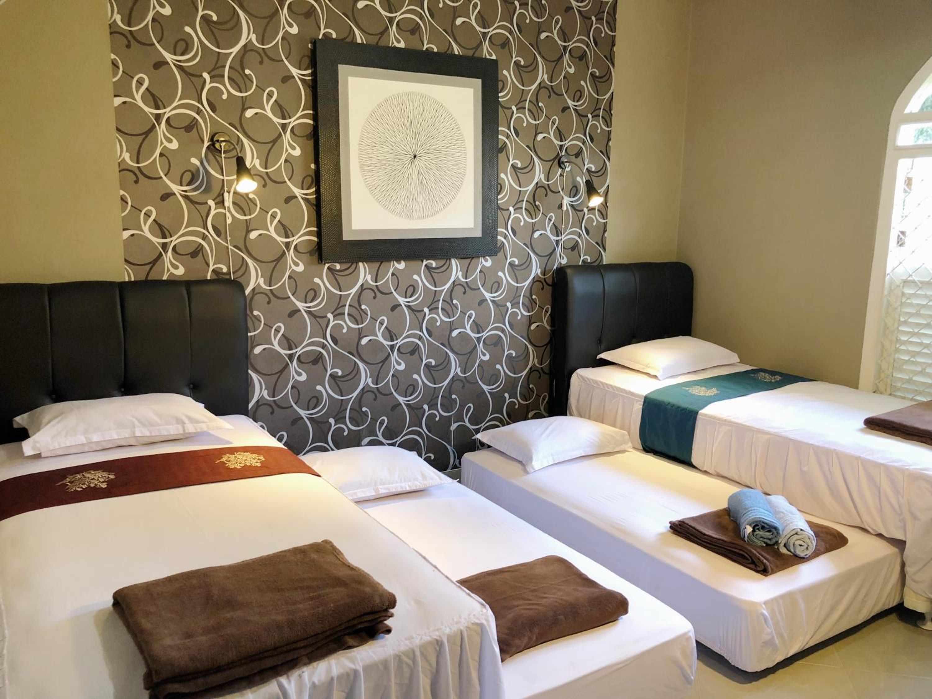 Family Double Room - Photo 1