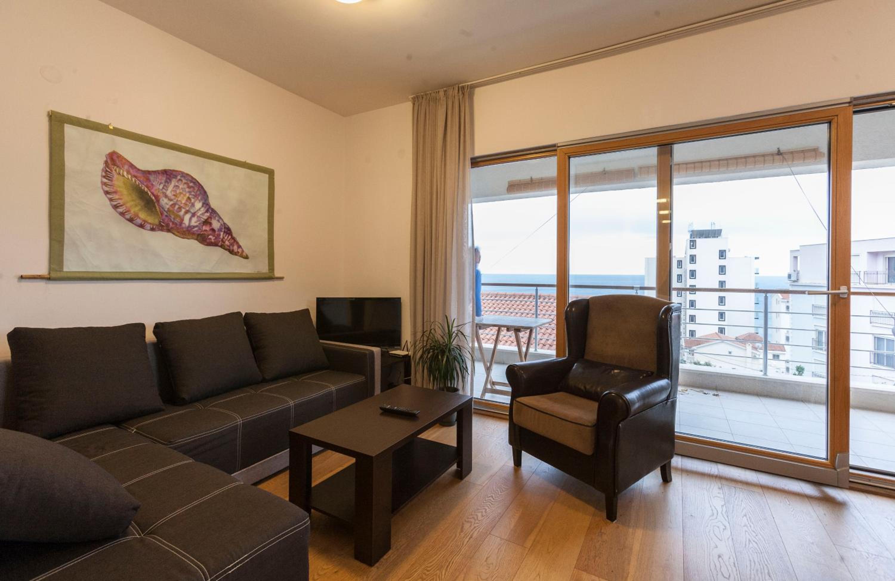 Apartment with Two Bedrooms and Sea View photo 2