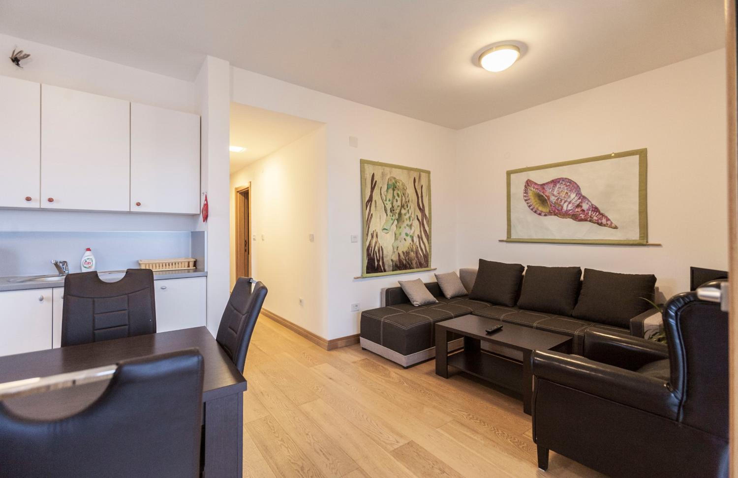 Apartment with Two Bedrooms and Sea View photo 3
