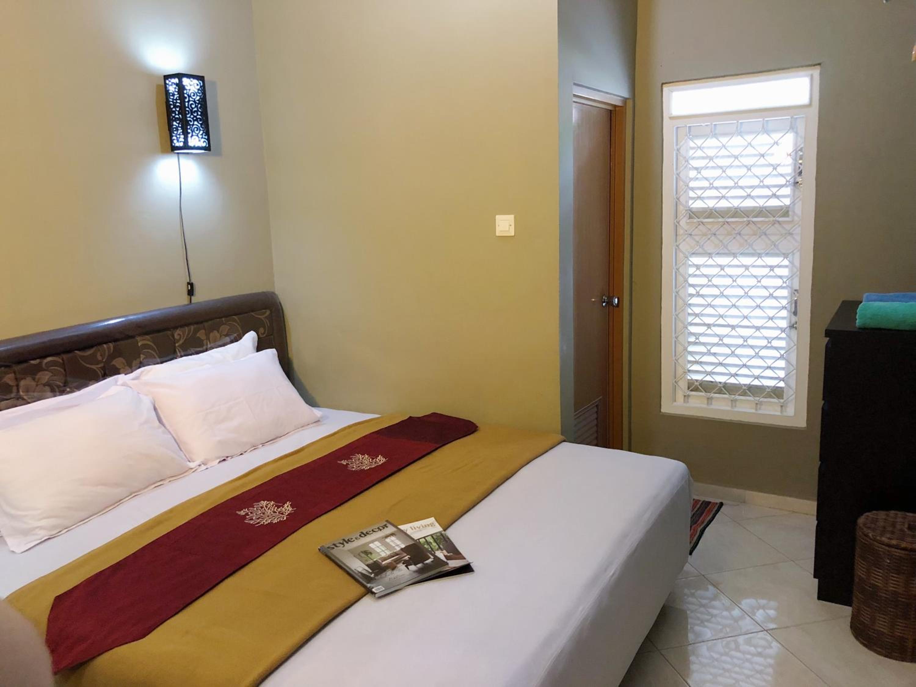 Deluxe Double Room (2 Adults + 1 Child) - Photo 1