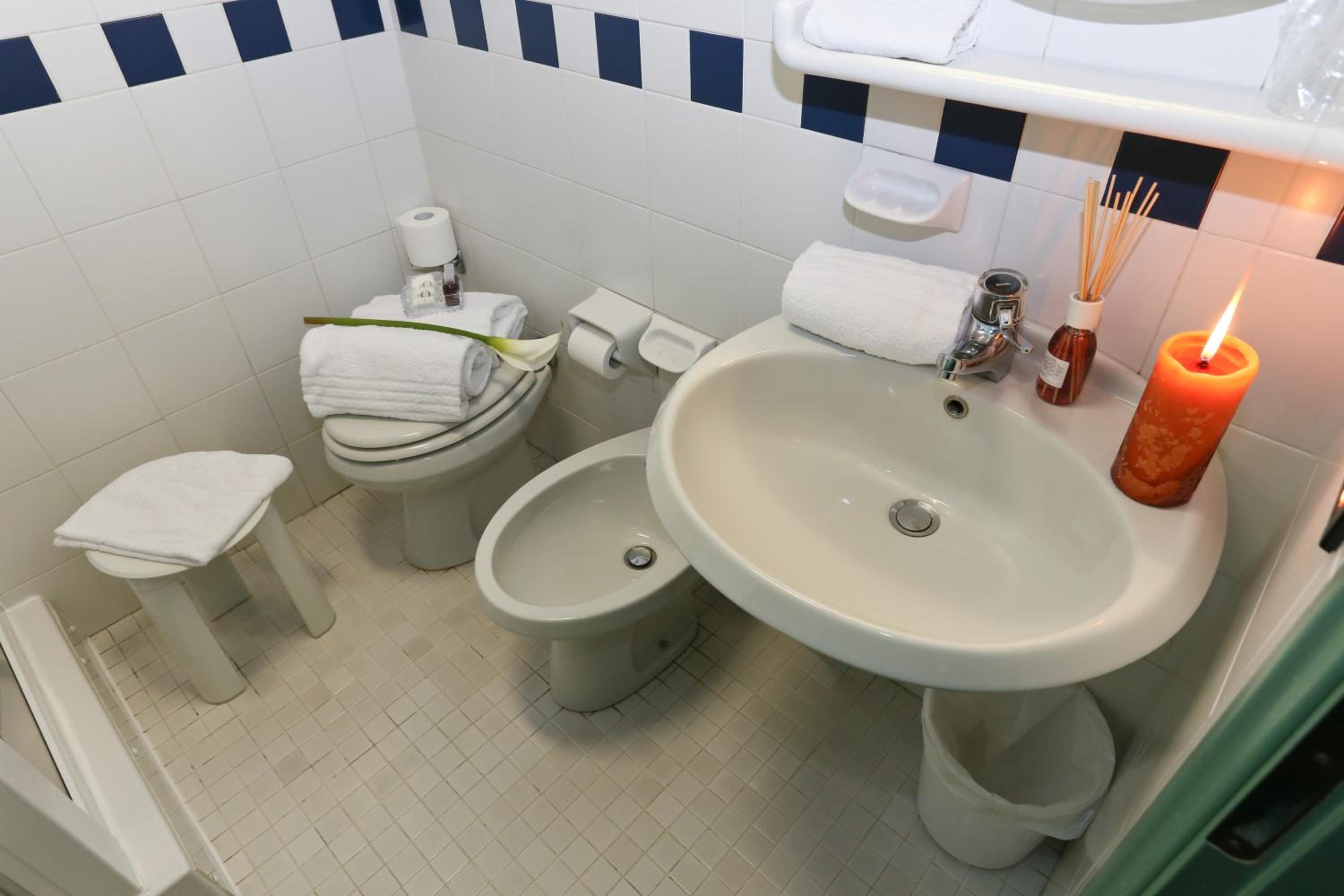 Triple Room - Photo 2