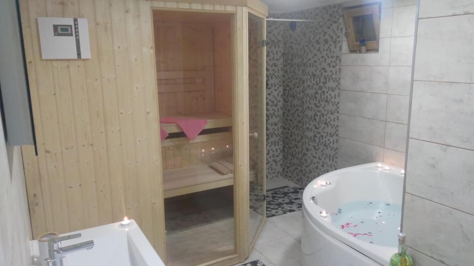 Apartment - Photo 46