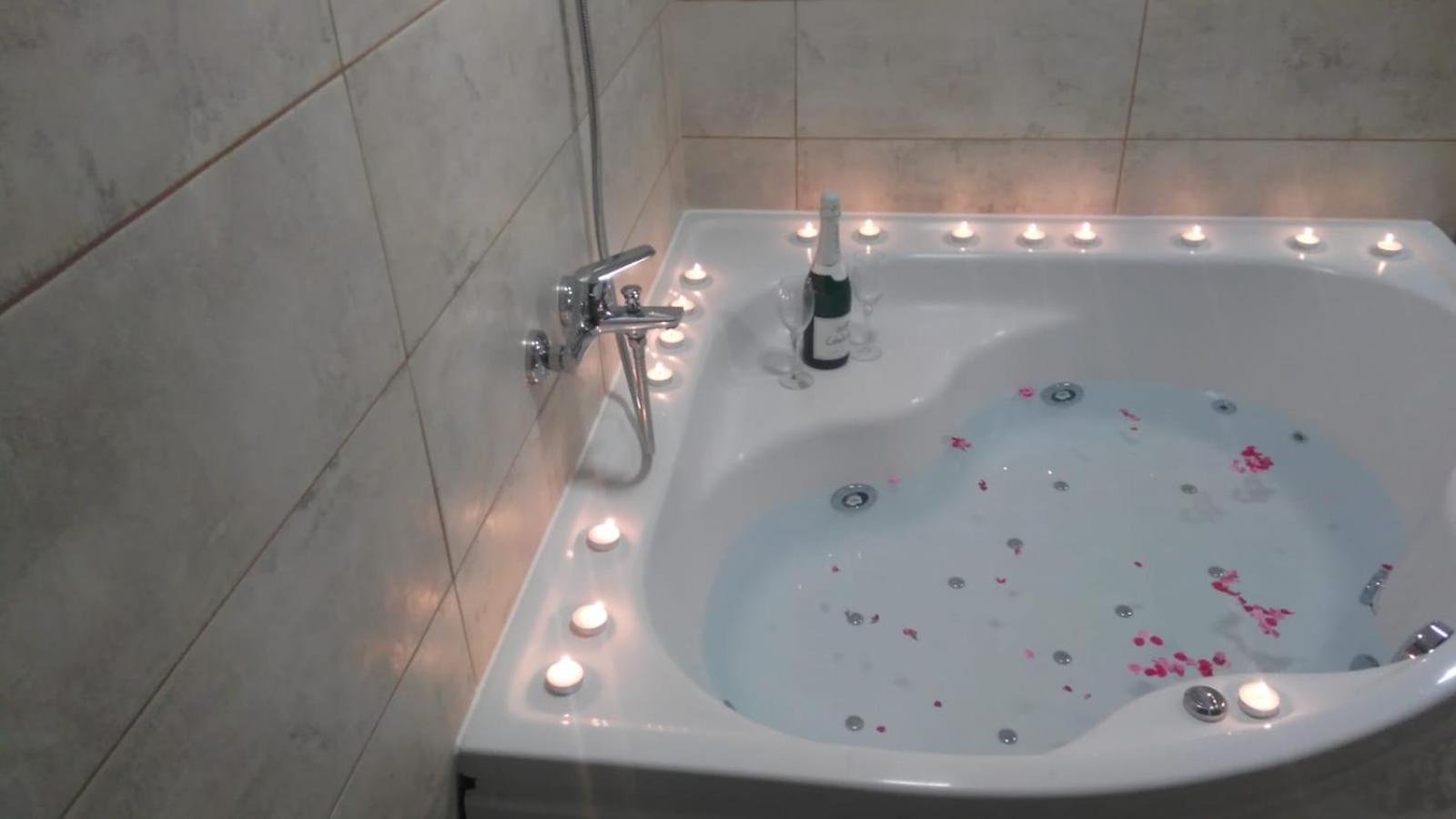 Apartment - Photo 47