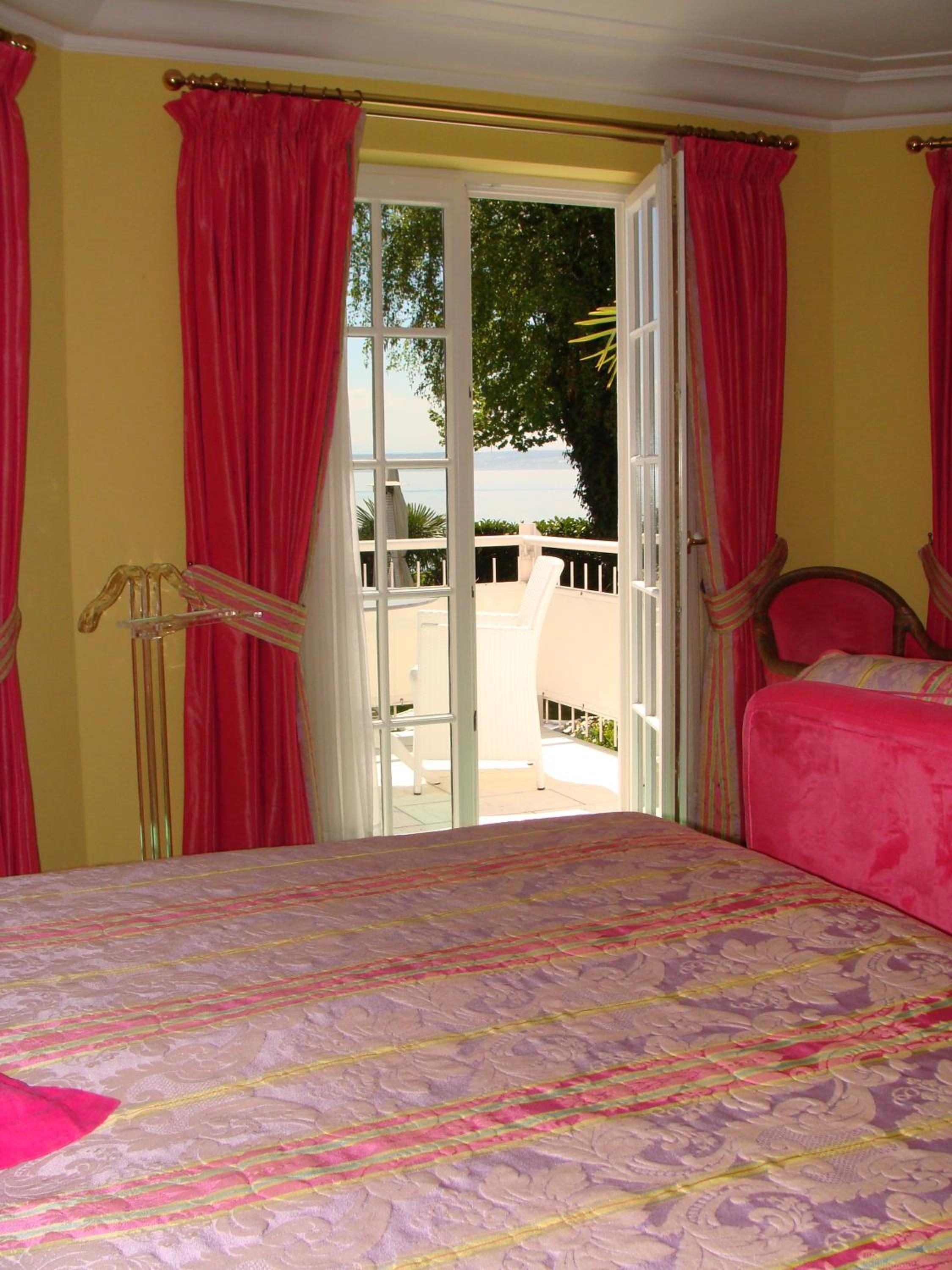 Deluxe Double Room with Balcony and Sea View