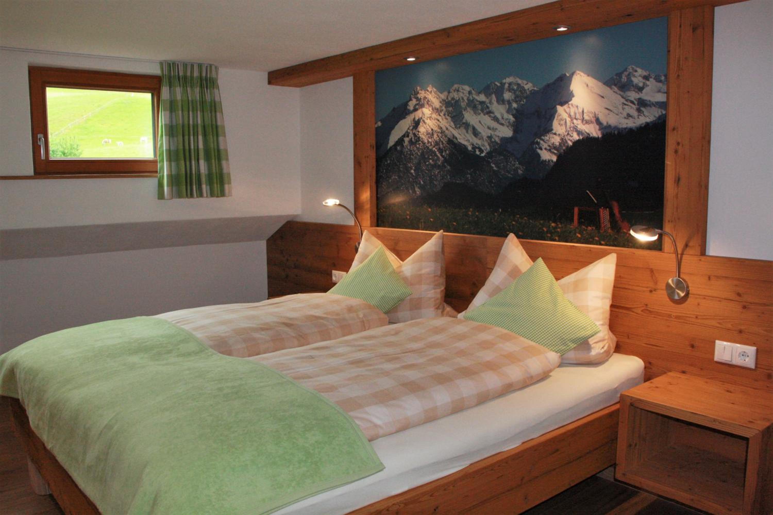 Apartment with Mountain View photo 1