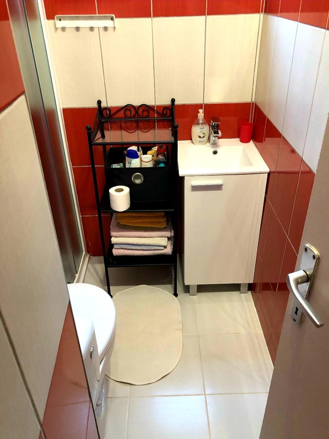 Two-Bedroom Apartment with Balcony - Photo 39