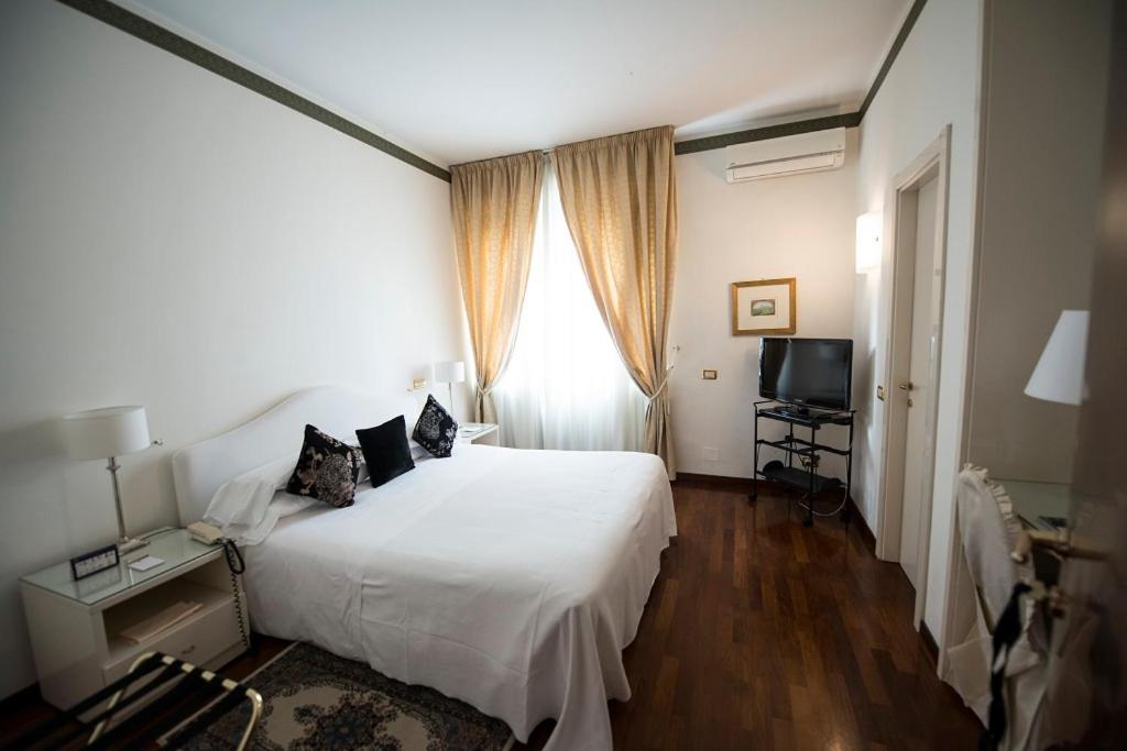 Double Room - Photo 1