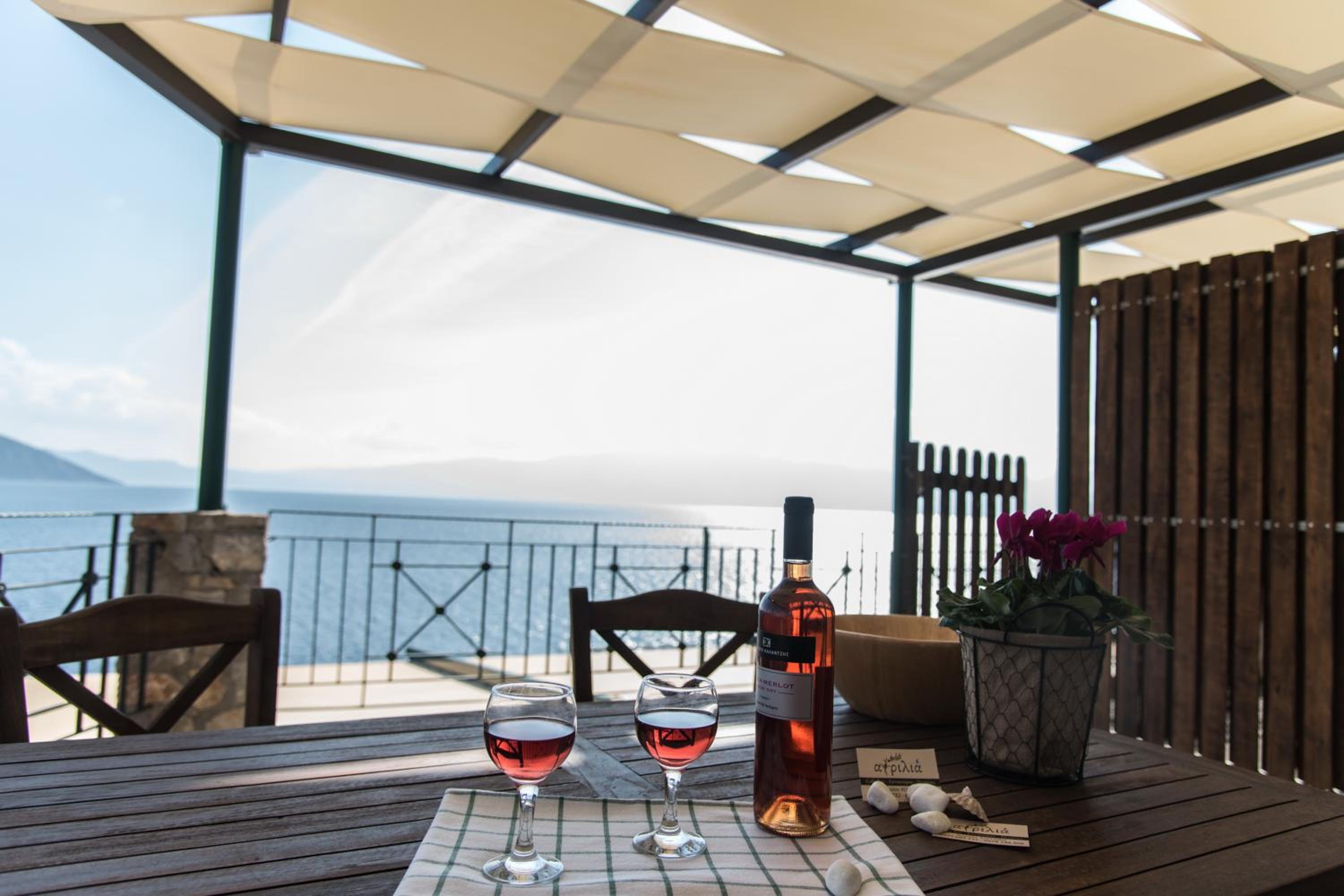 Two-Bedroom Apartment with Sea View photo 3