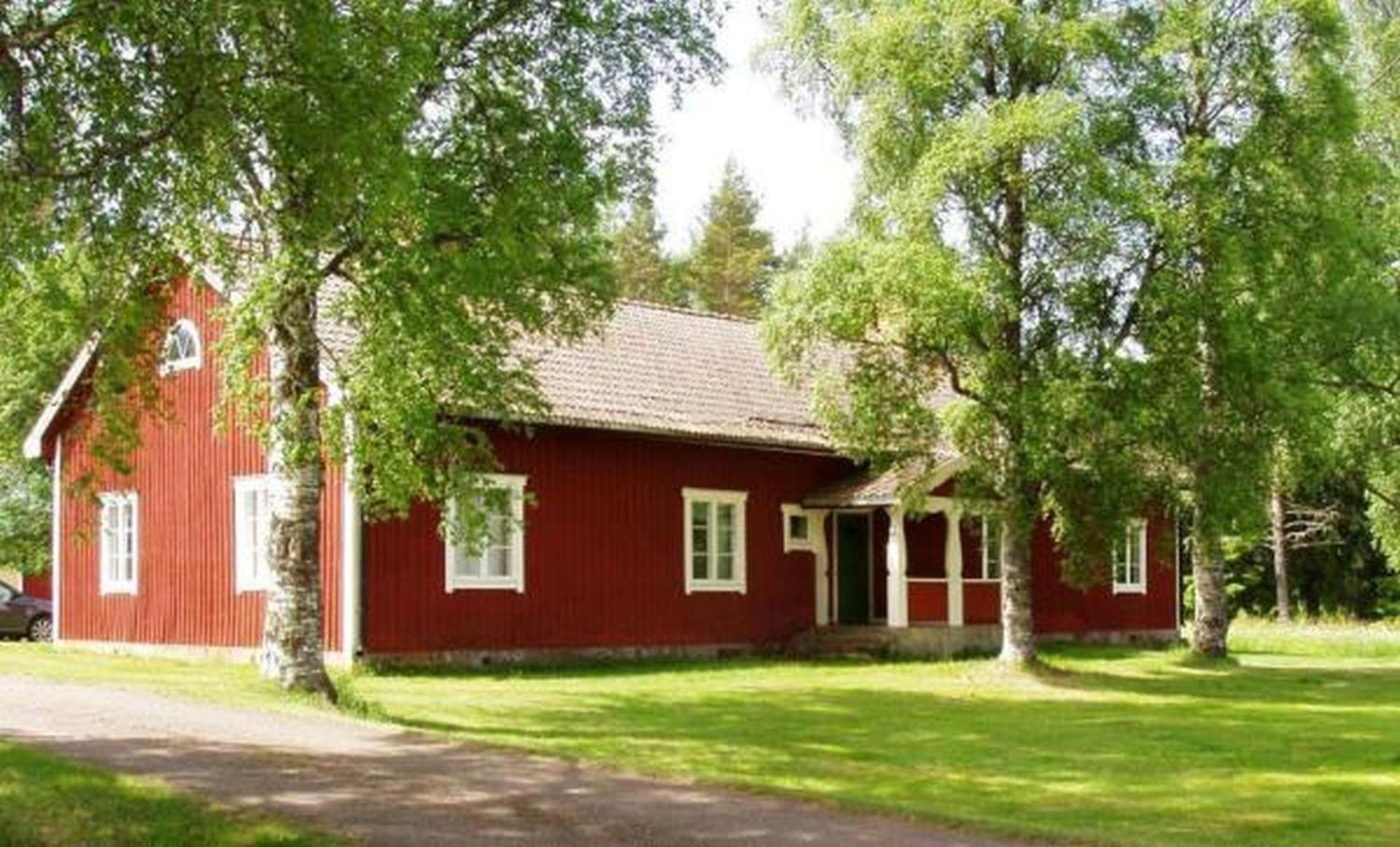 Two-Bedroom Apartment (4 Adults) - Photo 3